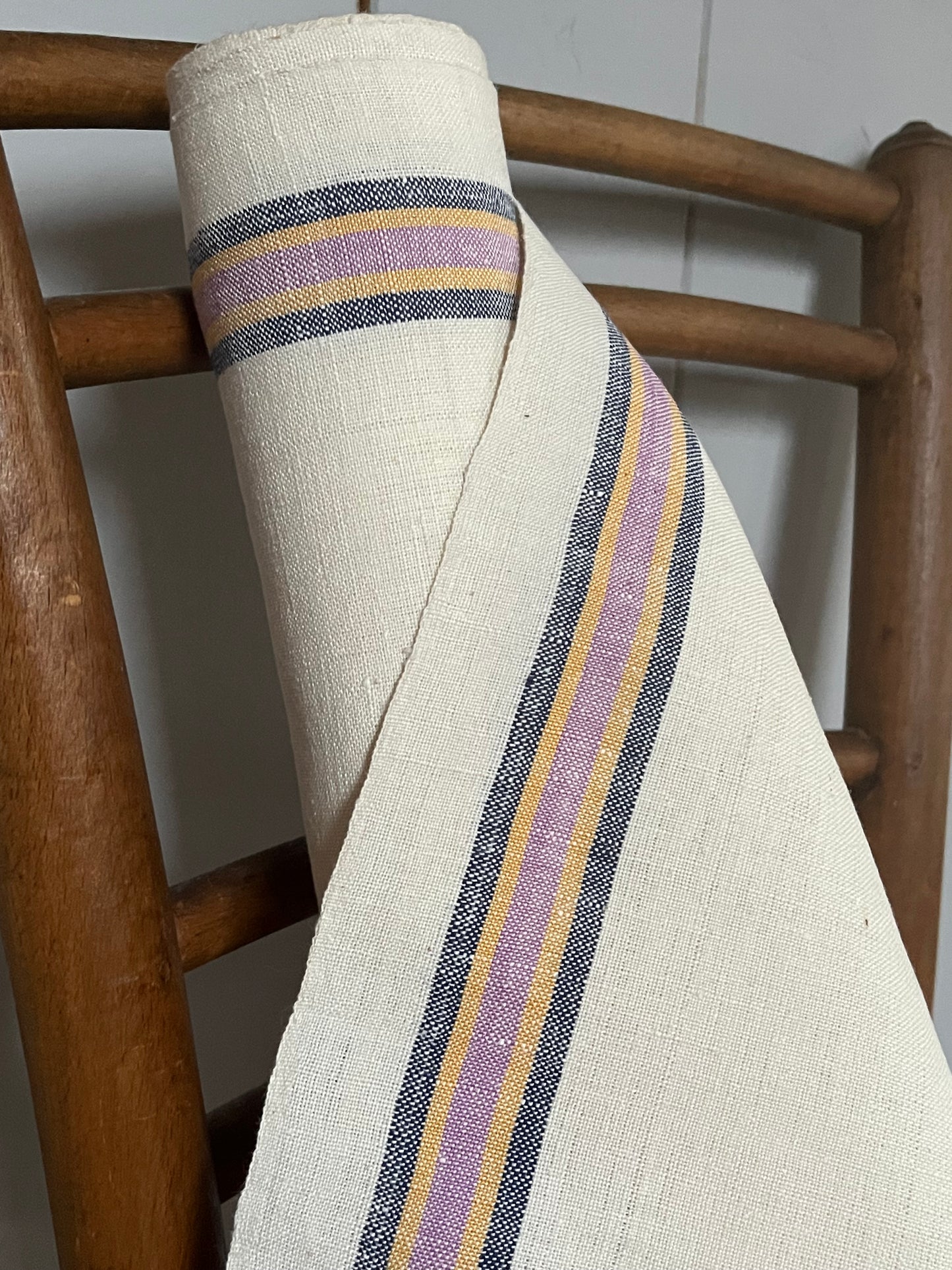 4,2 Meter Ballen altes Leinen mit seltenen Streifen