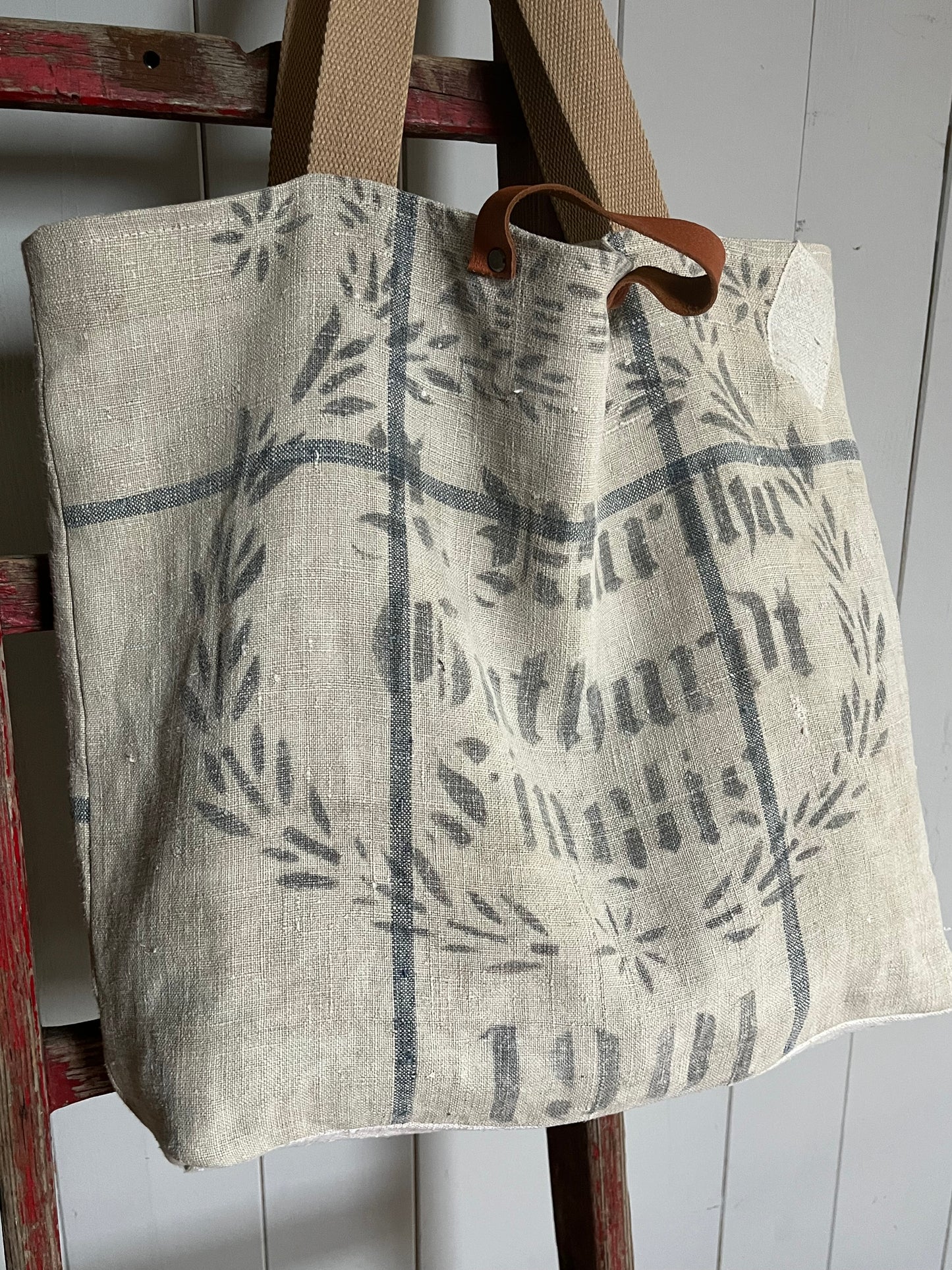 1901: Große Tasche Shopper mit Streifen aus Kornsack