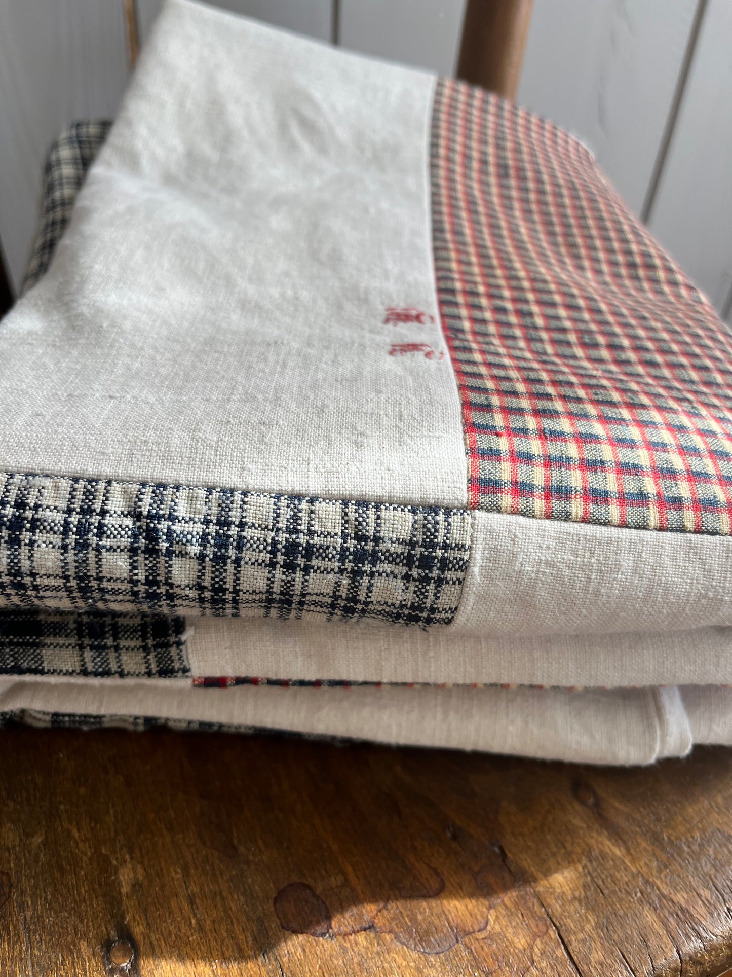 Schwere Decke aus sehr altem Bauernleinen 145 x 115