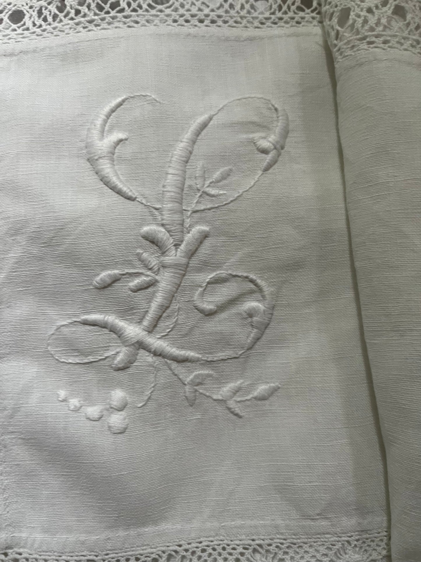 Feines und altes Laken aus Frankreich mit Monogramm RL 260 x 155
