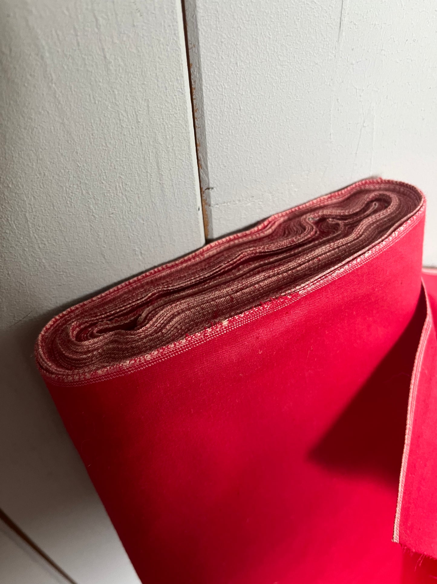Fantastischer vintage Drell Inletstoff festes, kräftiges Halbleinen Rot 1 x 1,3 Meter