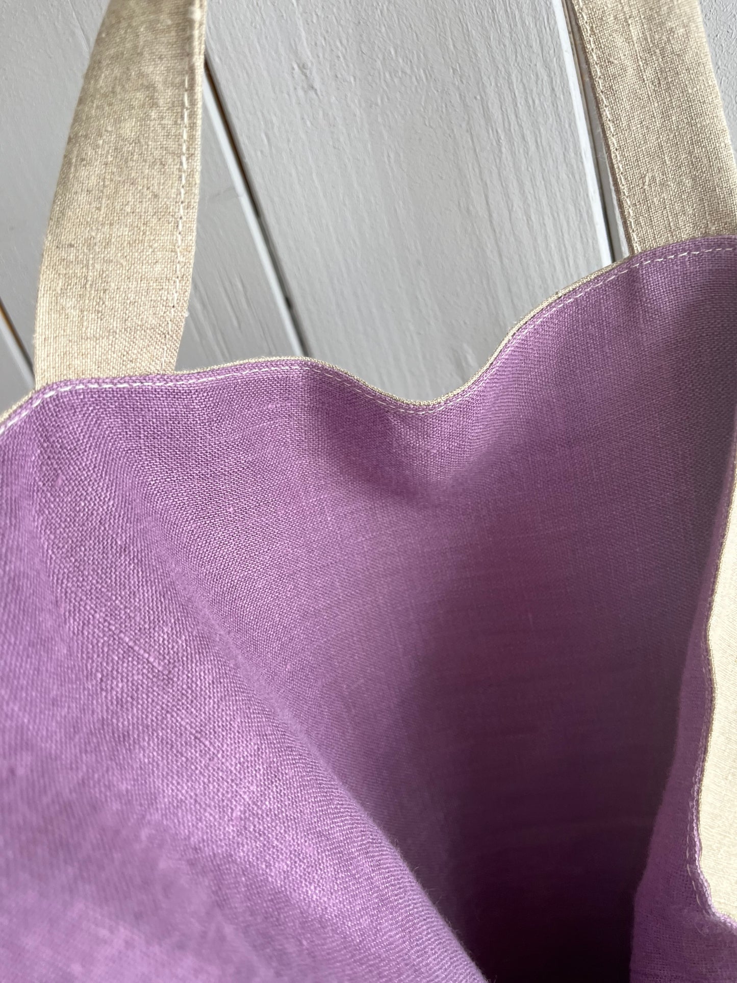 Pur: Leinentasche zum Wenden Natur/Aubergine