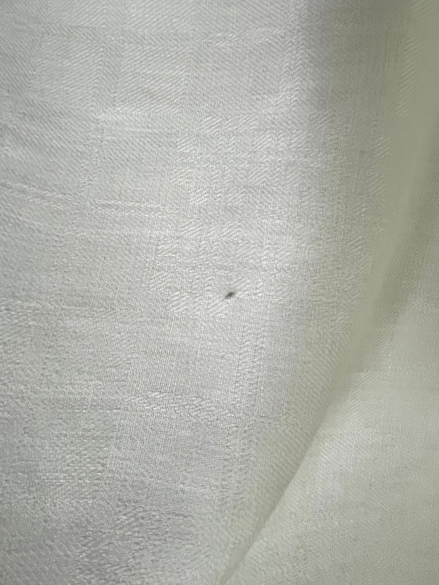 Alte Tischdecke Damast mit elegantem Monogramm „D“ 160 x 115 - kleine Defekte