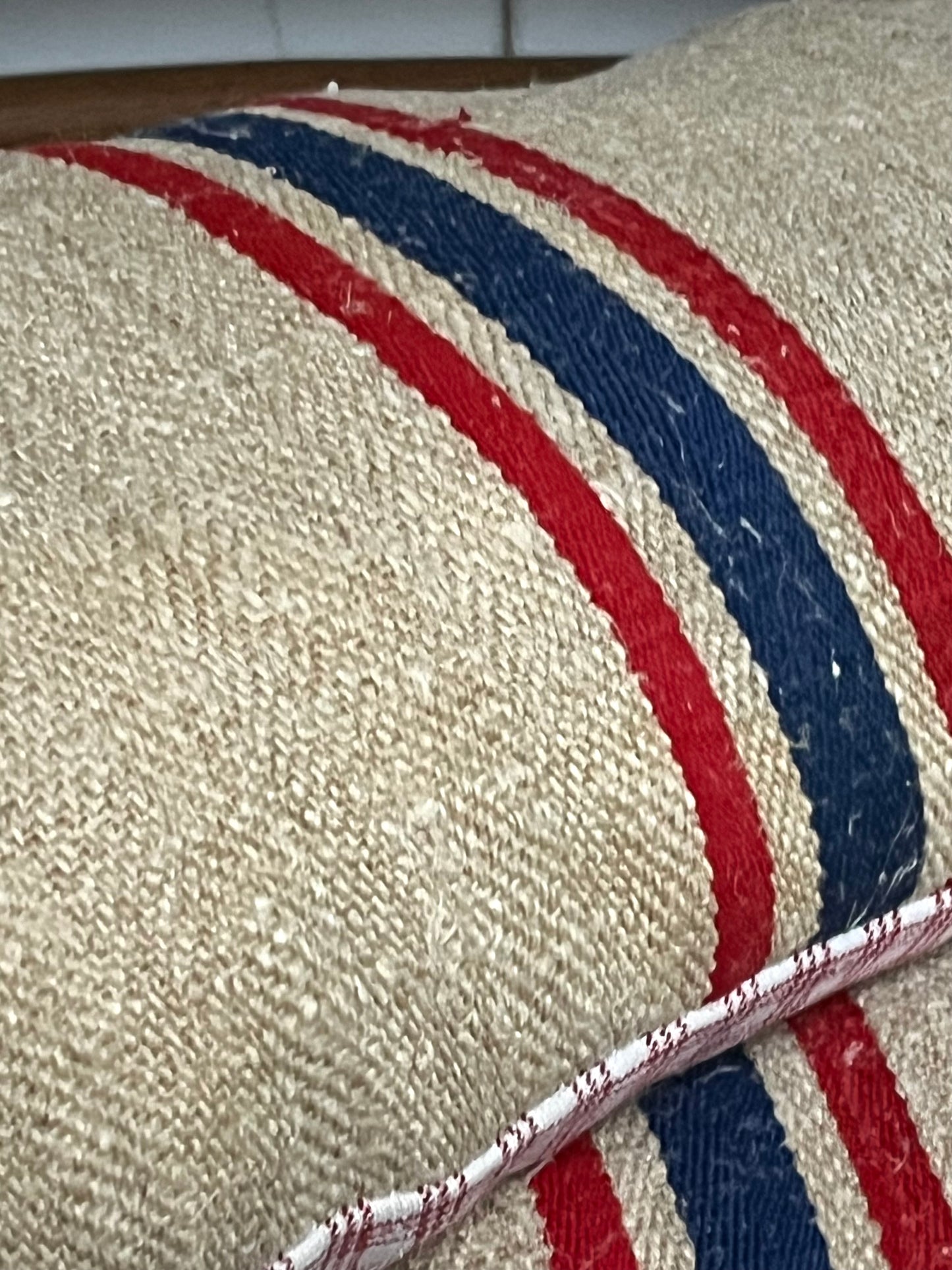 Dinkelkissen für den Nacken: Vintage Kissen aus altem Leinensack 45 x 25