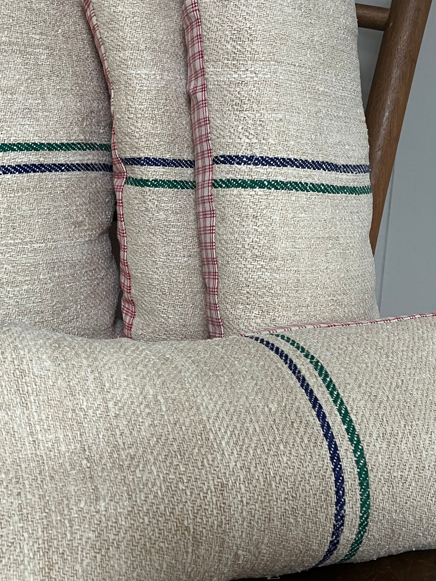 Dinkelkissen für den Nacken: Vintage Kissen aus altem Leinensack 45 x 25