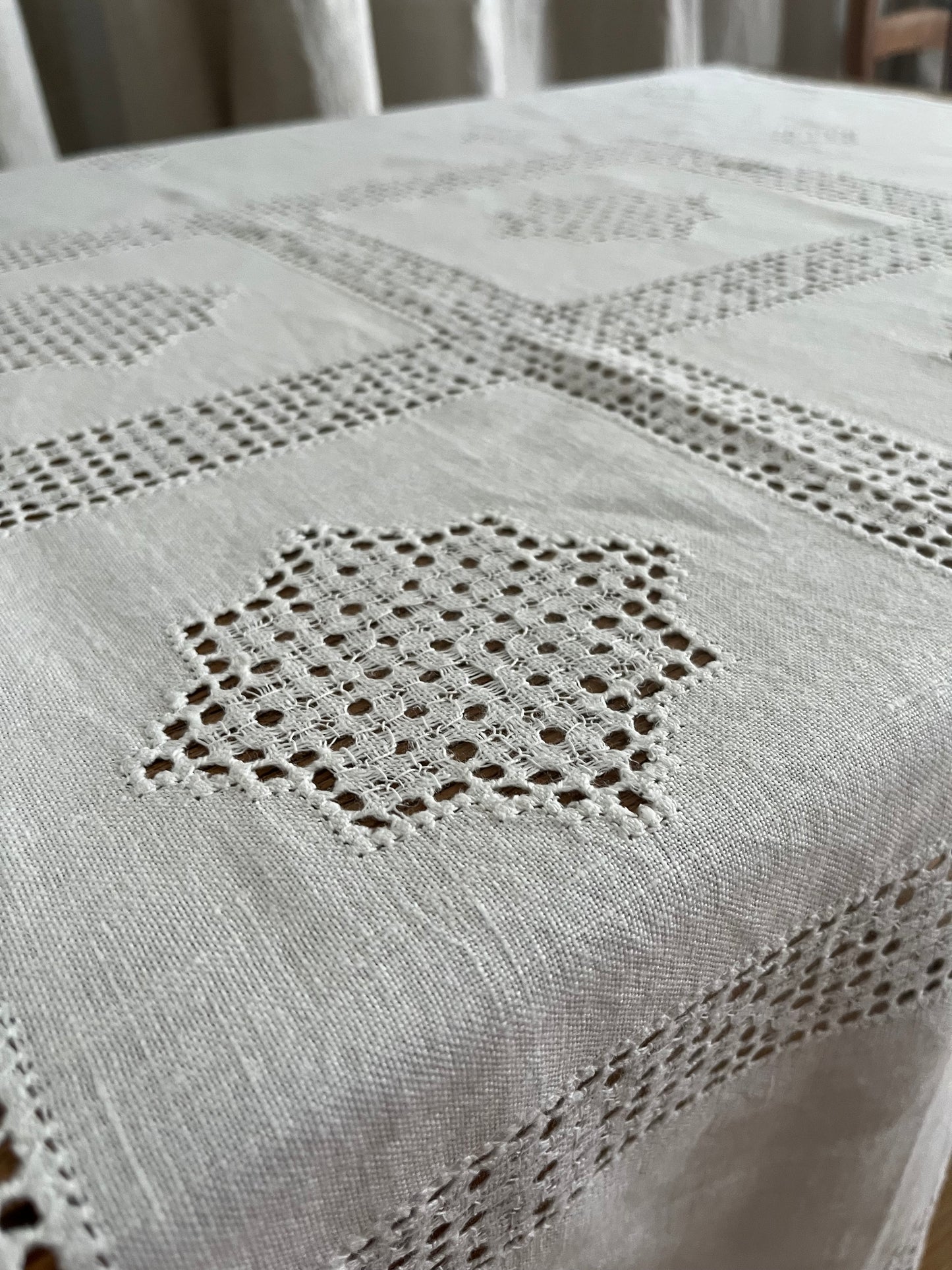 Tischdecke Hardanger Stickerei Leinen