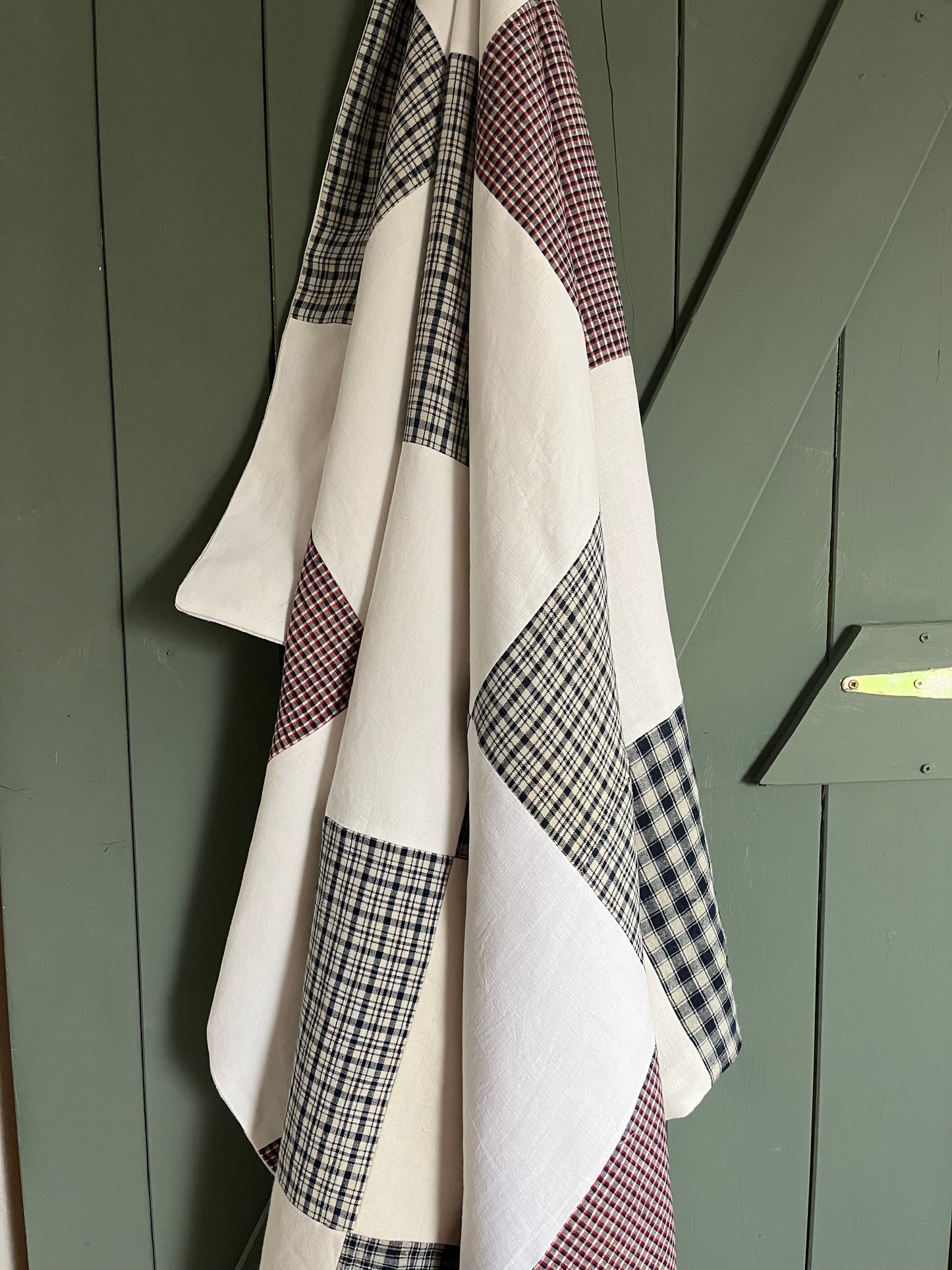 Schwere und große Decke aus sehr altem Bauernleinen 175 x 145