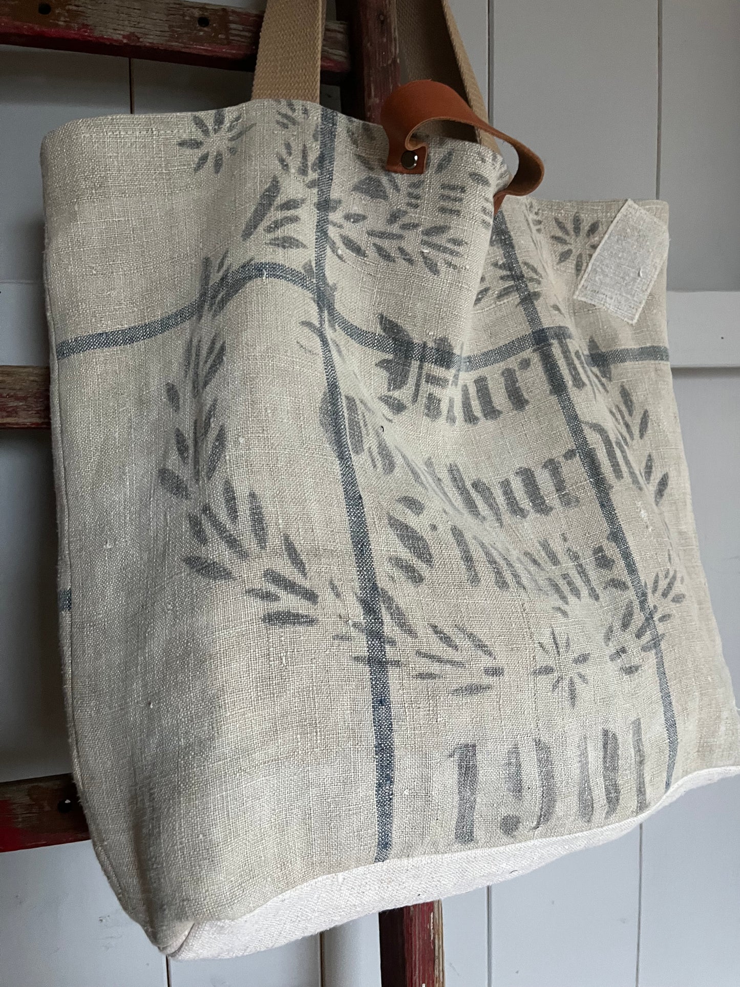 1901: Große Tasche Shopper mit Streifen aus Kornsack