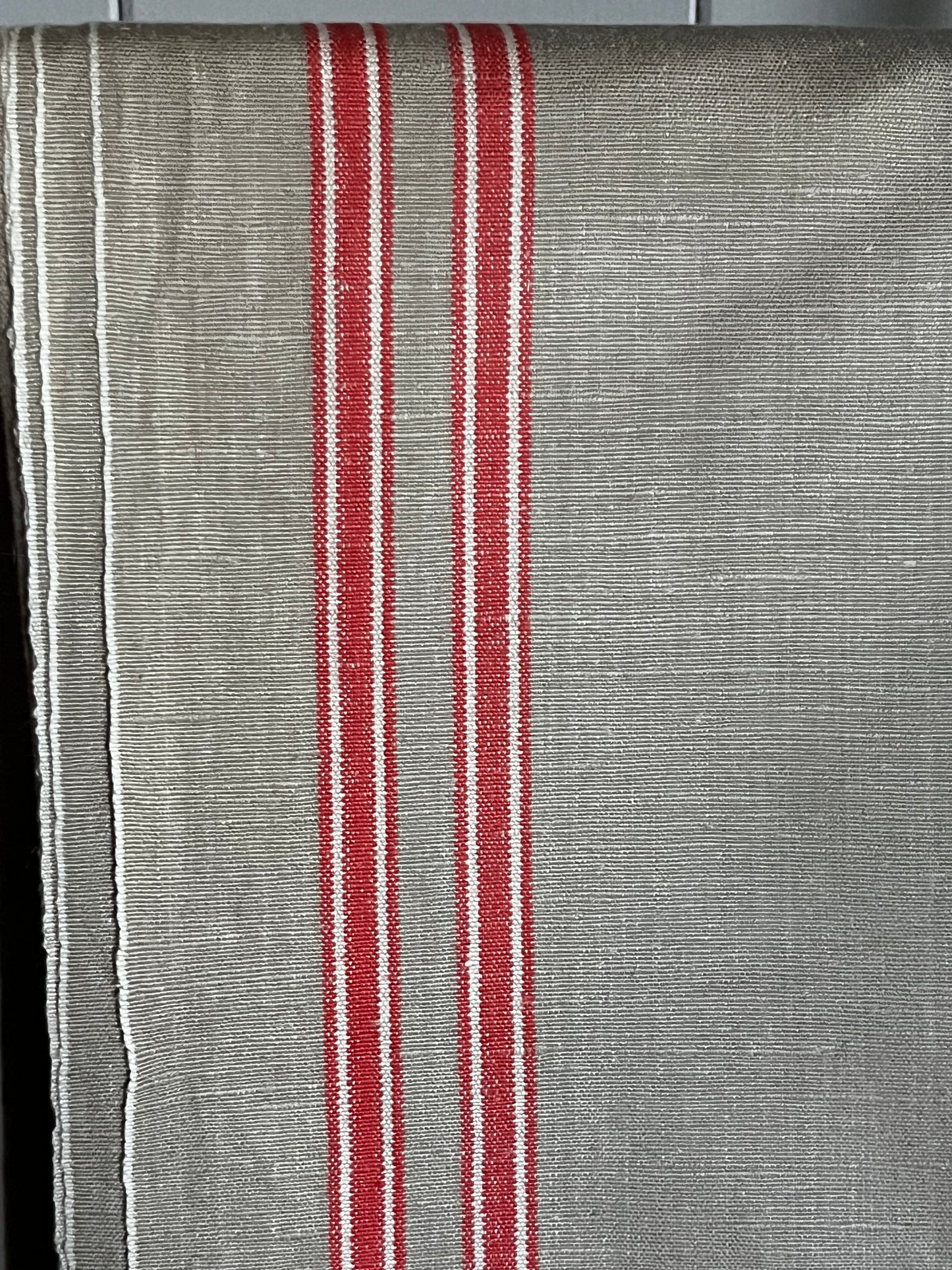 Großes Mangeltuch mit rot-weißen Streifen 3 × 0,9