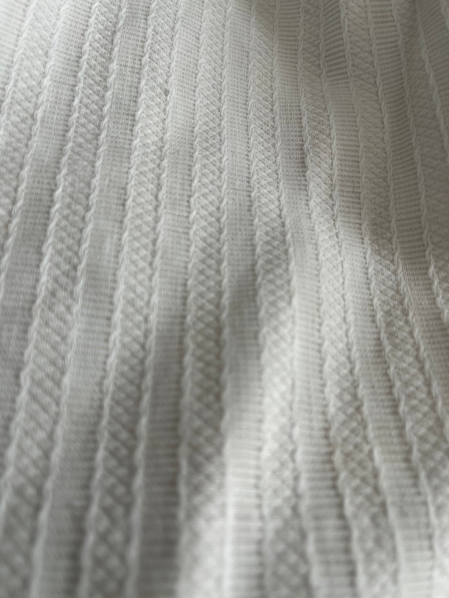 Für Mademoiselle: Kleid mit Spitze