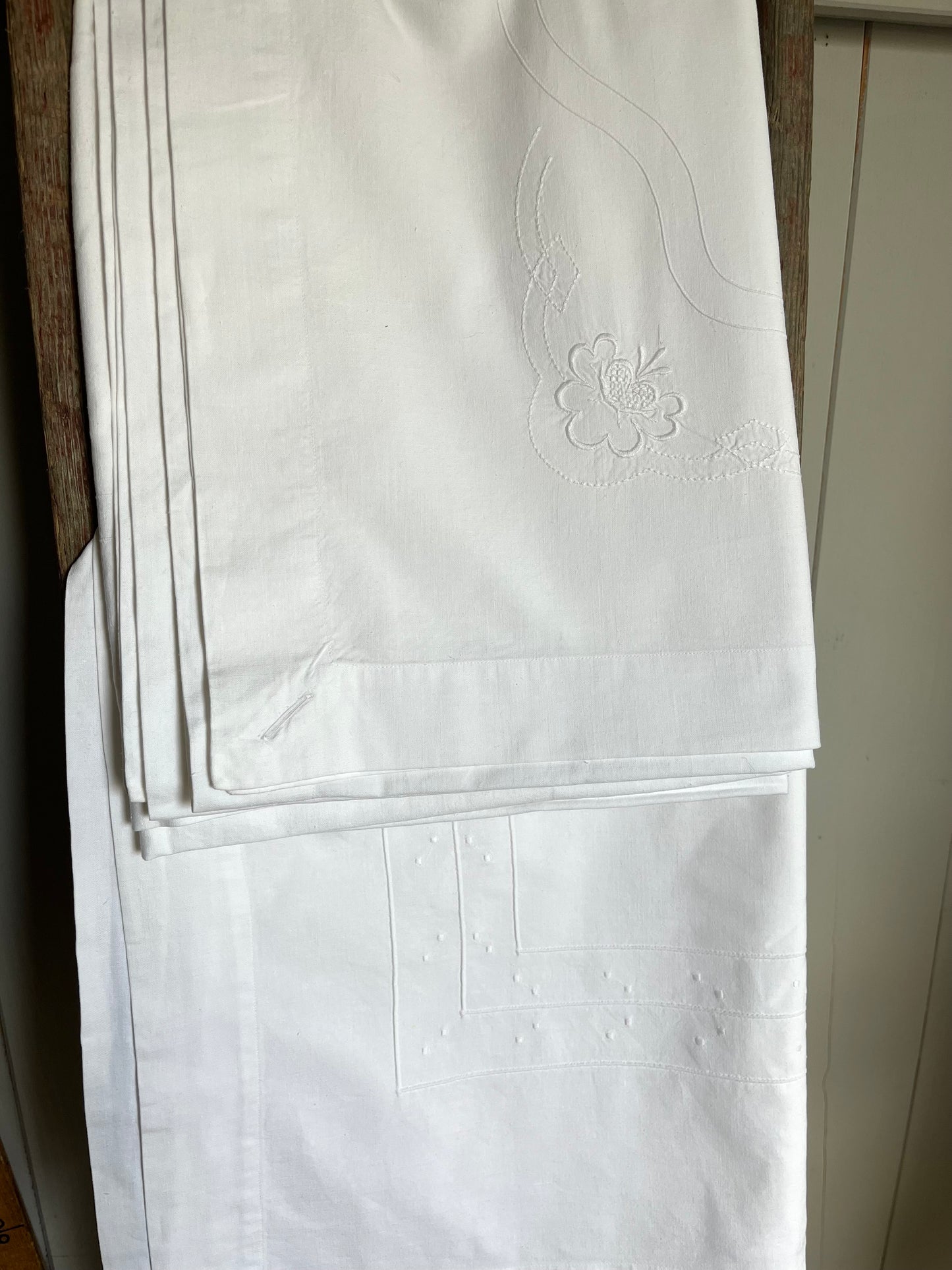 Bettlaken mit Pünktchenstickerei weiß 148 x 240 Halbleinen
