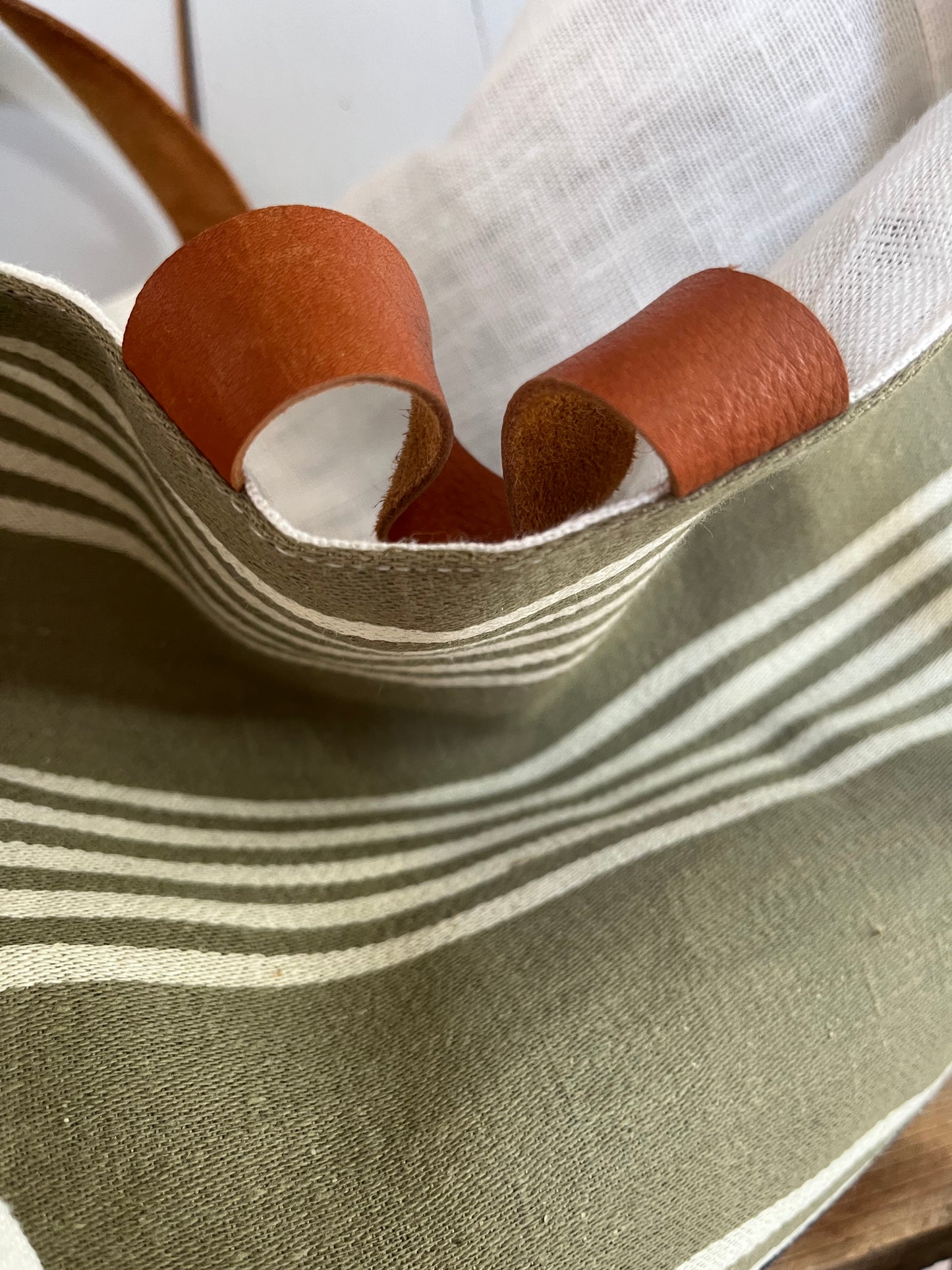 Stripes: Tasche aus altem Leinen mit Streifen