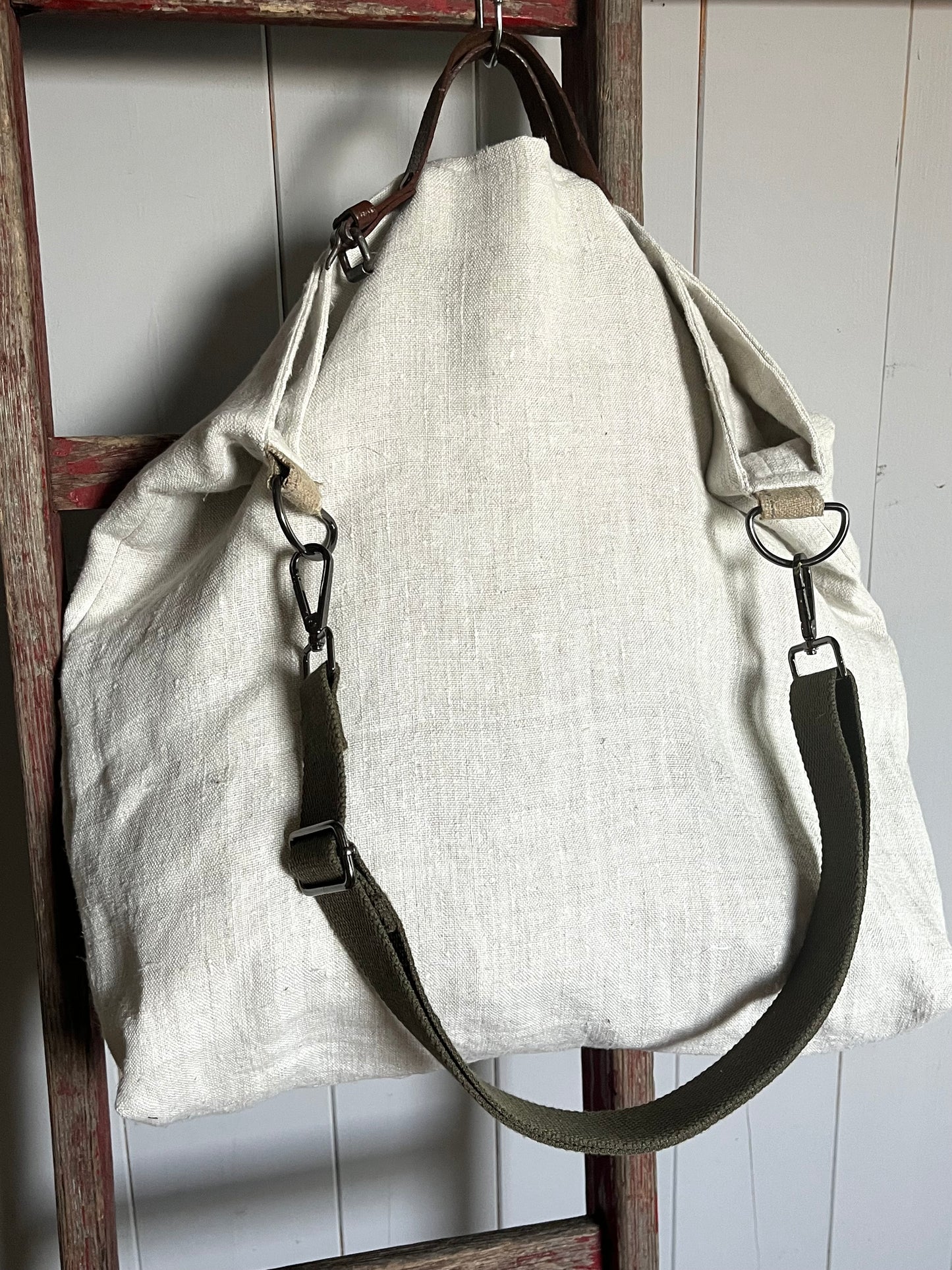 Pur: große Tasche aus altem Bauernleinen mit Extras