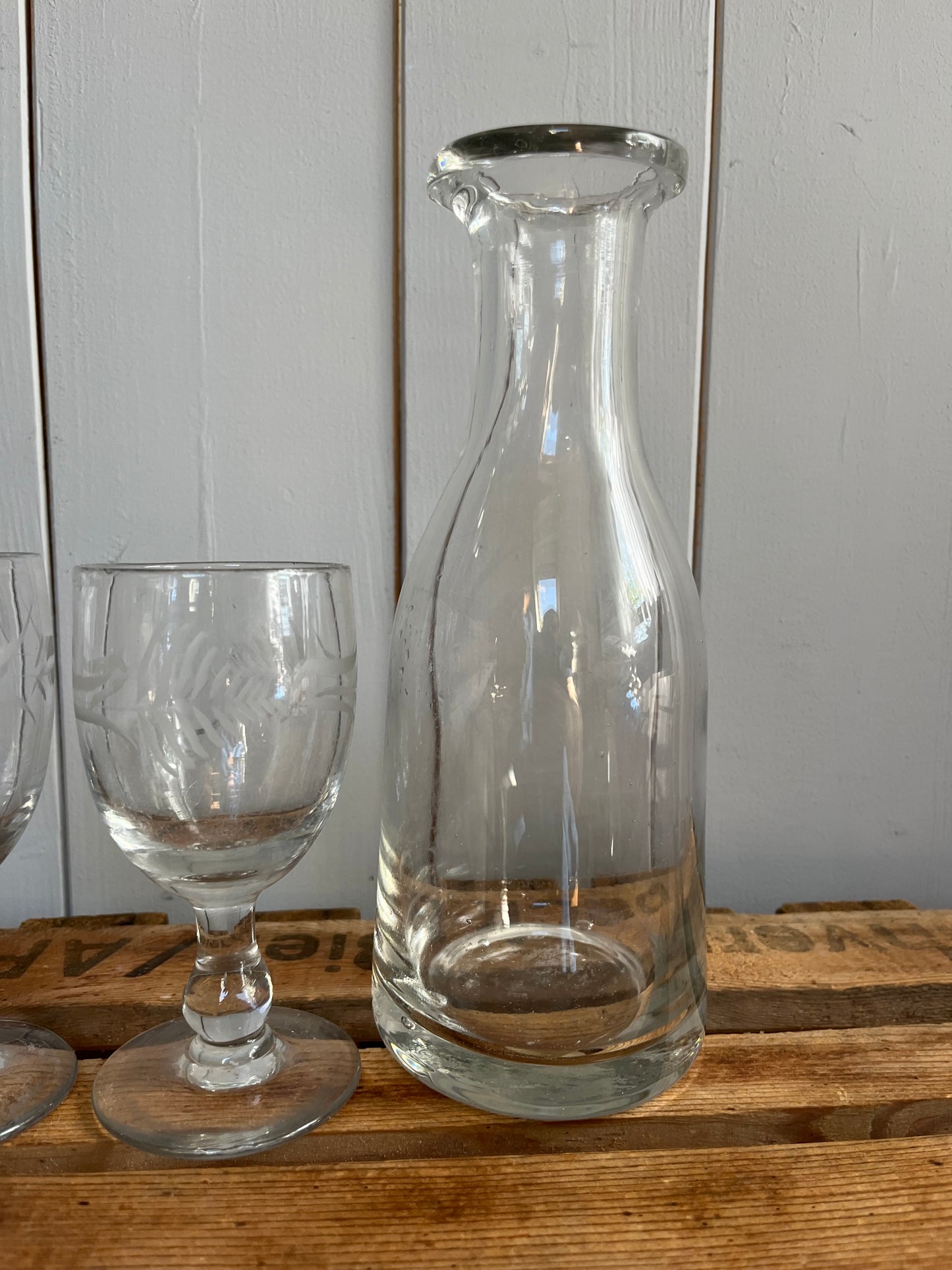 Alte, schwere Wasserflasche Karaffe aus Belgien