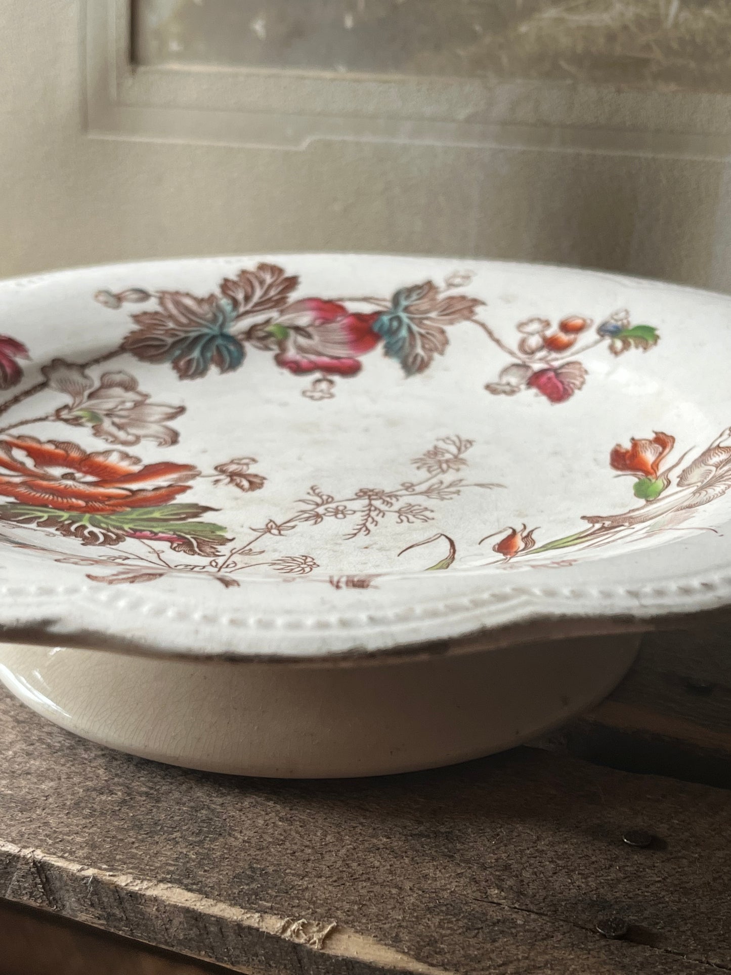 Rarität: sehr alte amerikanische Etagere Keramik mit opulenten Blumen und Patina