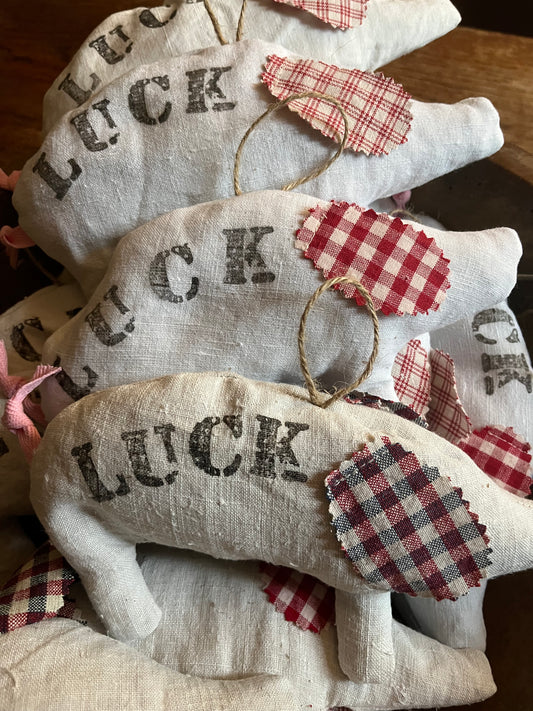 Glückliches Lavendel-Schwein aus altem Leinen