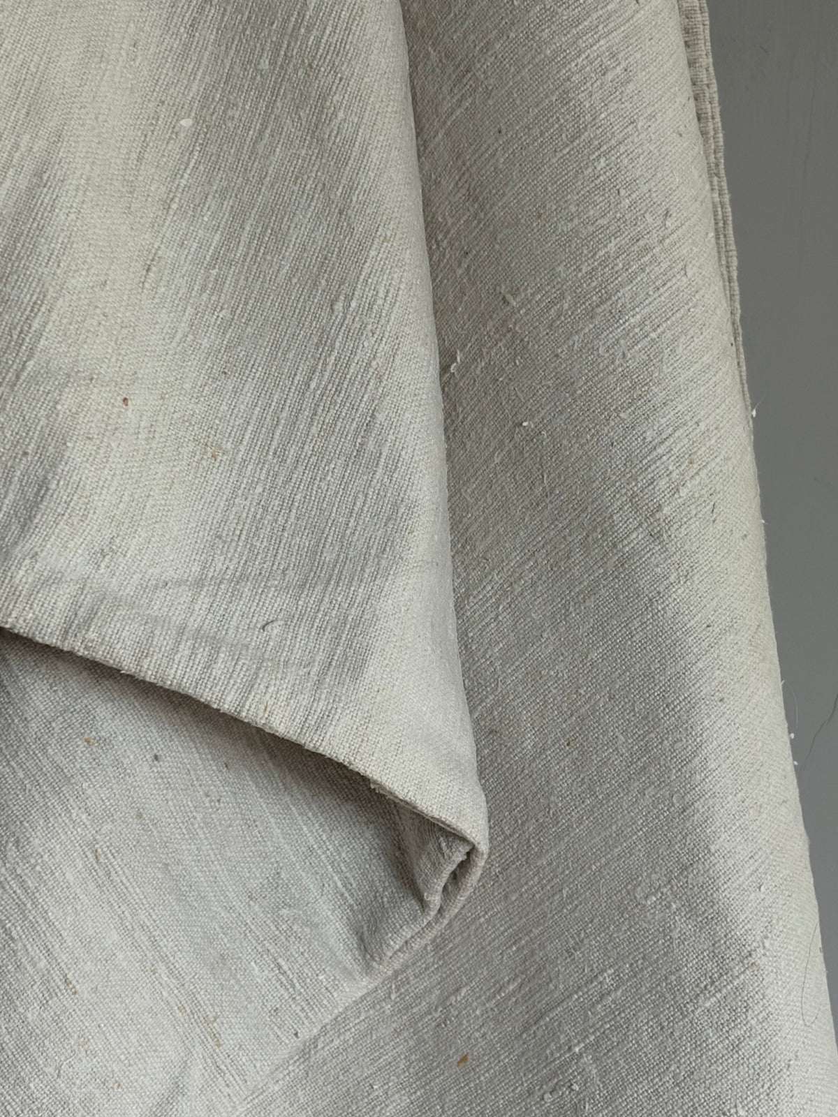 XL Leinensack aus kräftigem Bauernleinen mit kleinem gesticktem Monogramm