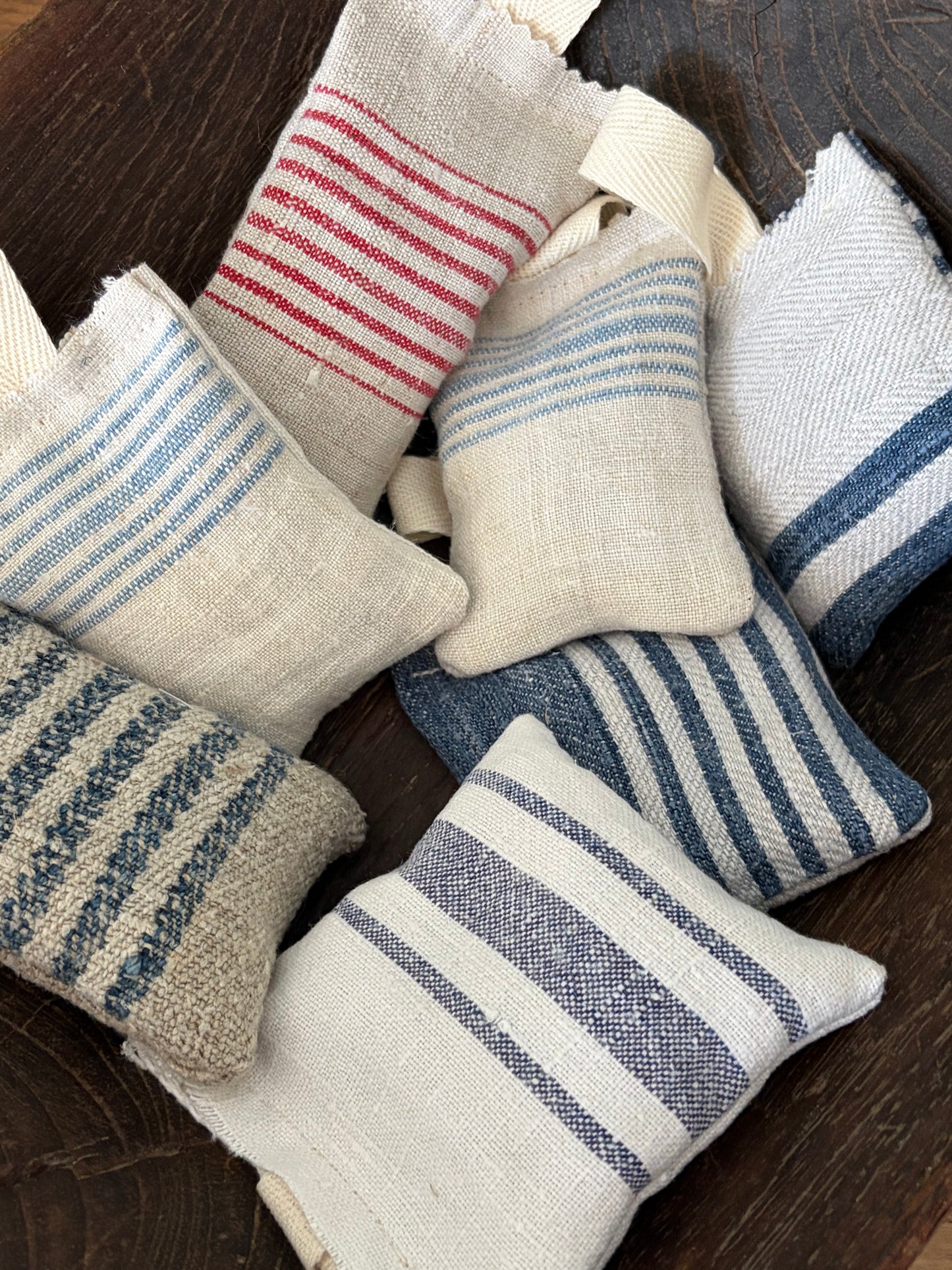 Großes Paket: 7 Duftkissen in vintage Leinen