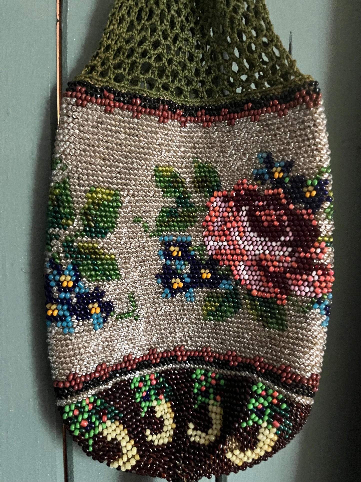 Rarität: Glasperlen Tasche aus dem Biedermeier wunderbar erhalten