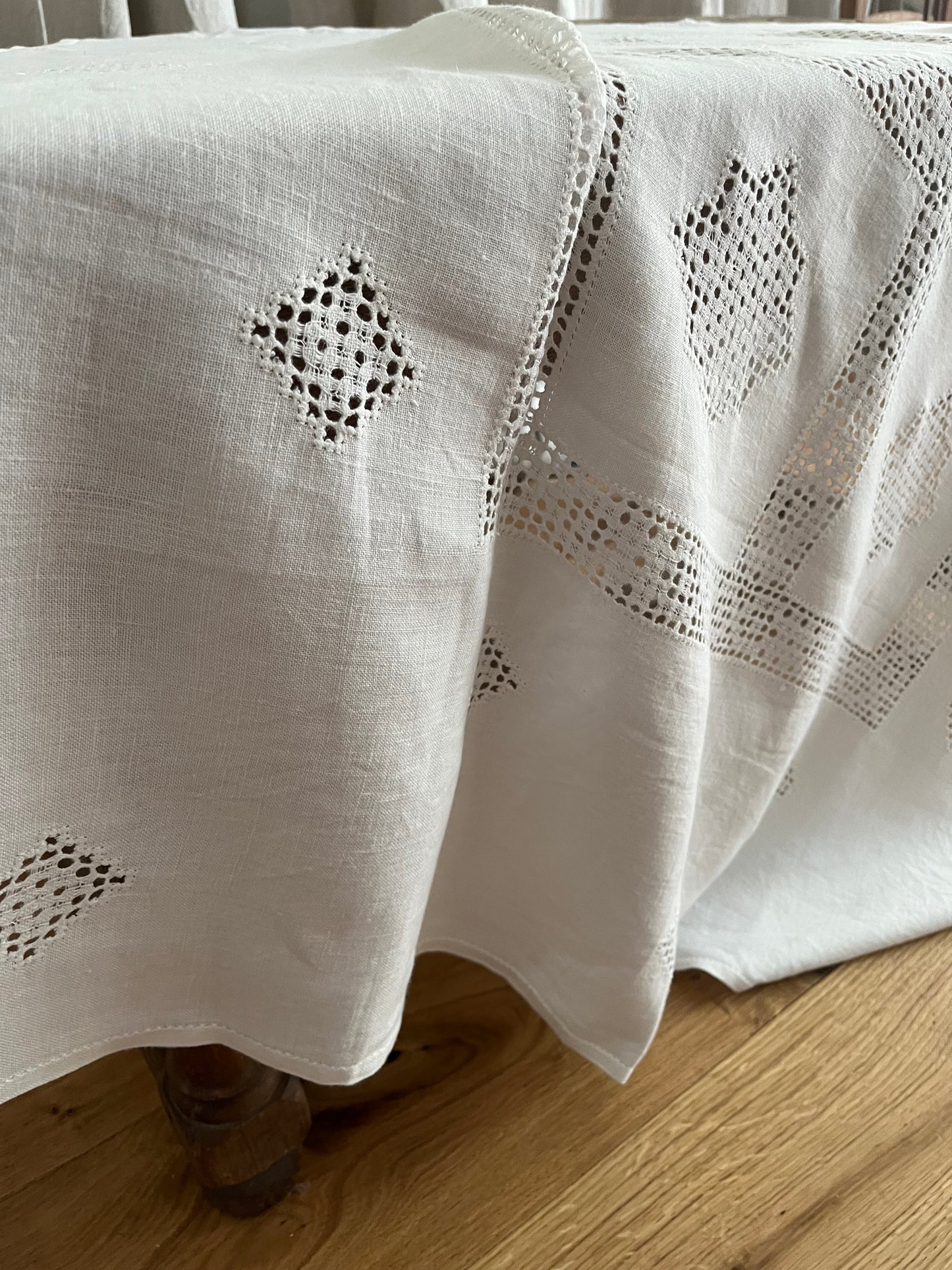 Tischdecke Hardanger Stickerei Leinen