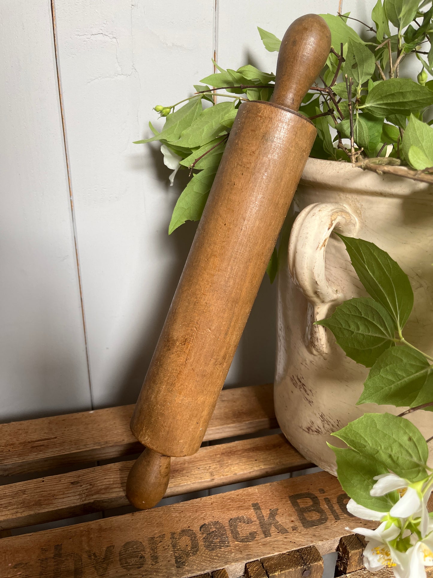 Alte französische Teigrolle aus Holz