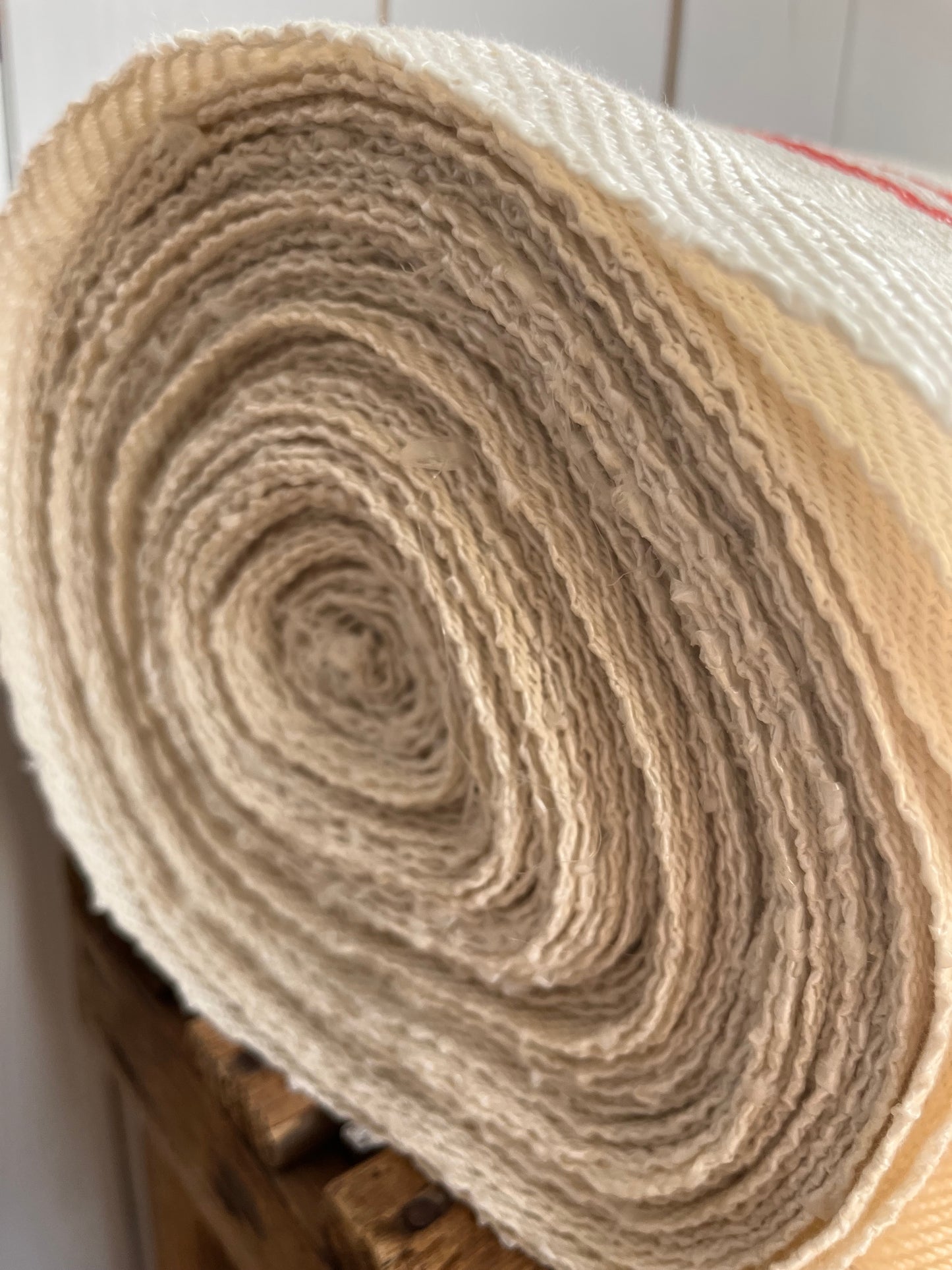 10 Meter Recycling Stoff Rot/Blau gestreift auf Weiß 2,1 Kilo schwer