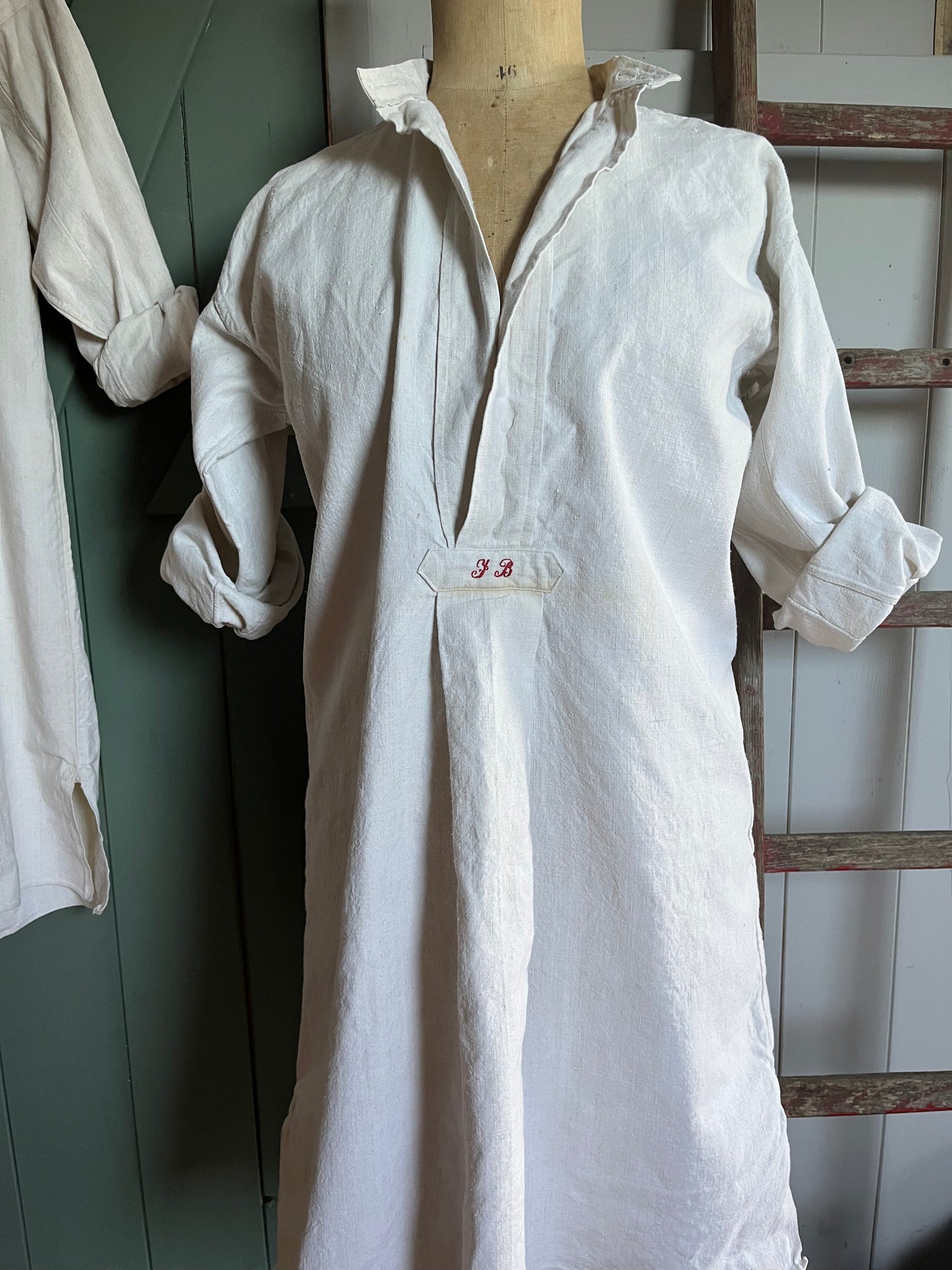 Großvaterhemd mit Stil und Monogramm JB: heute gemütliche Tunika