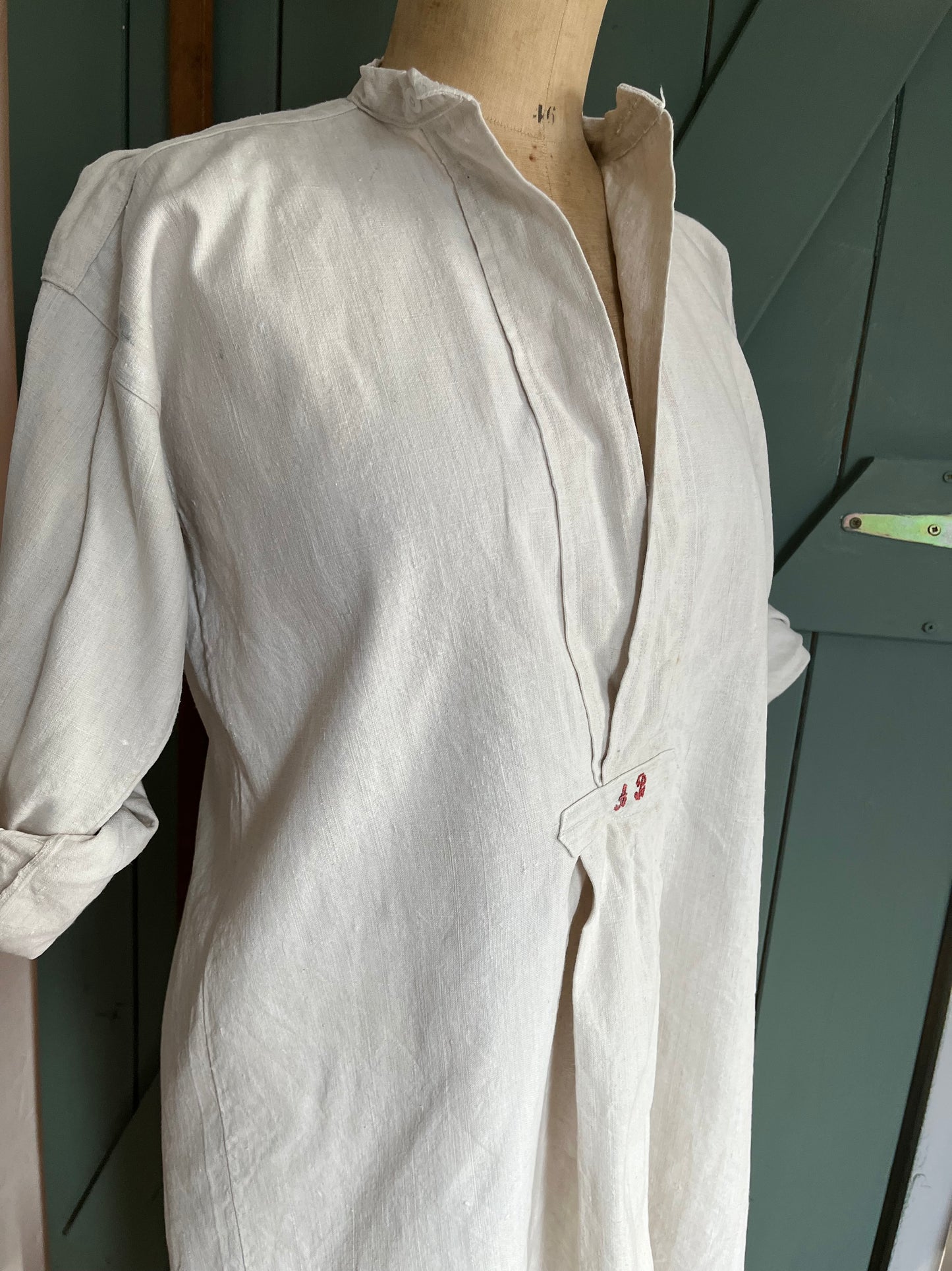 Großvaterhemd mit Stil und Monogramm AB: heute gemütliche Tunika