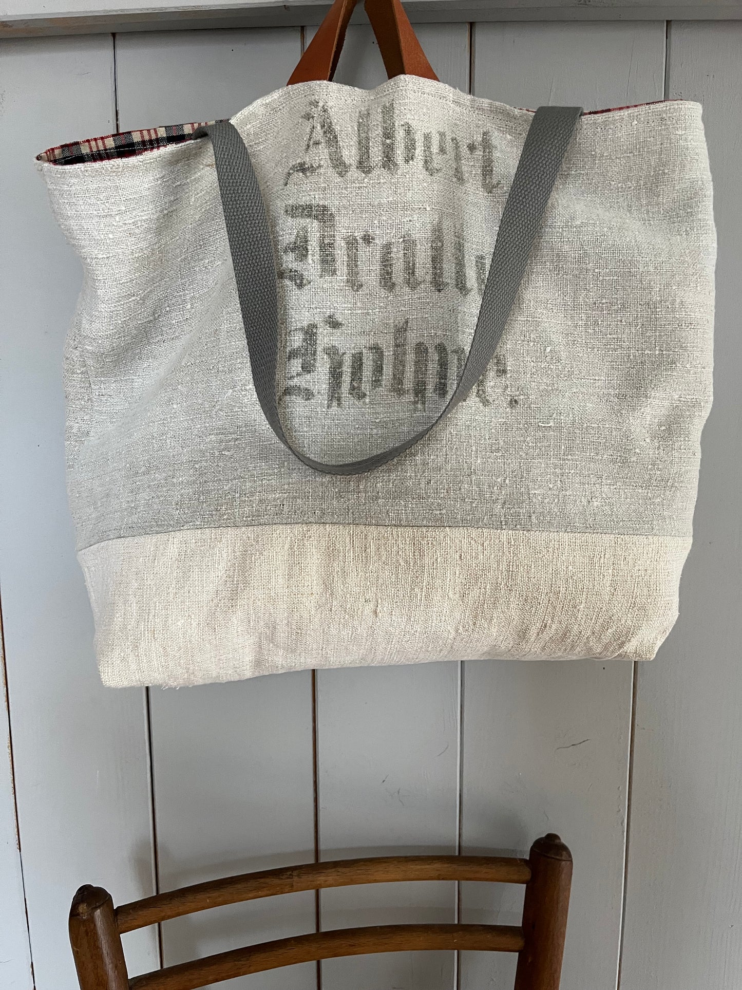 Very Vintage: Große Tasche Shopper mit Aufschrift aus Kornsack