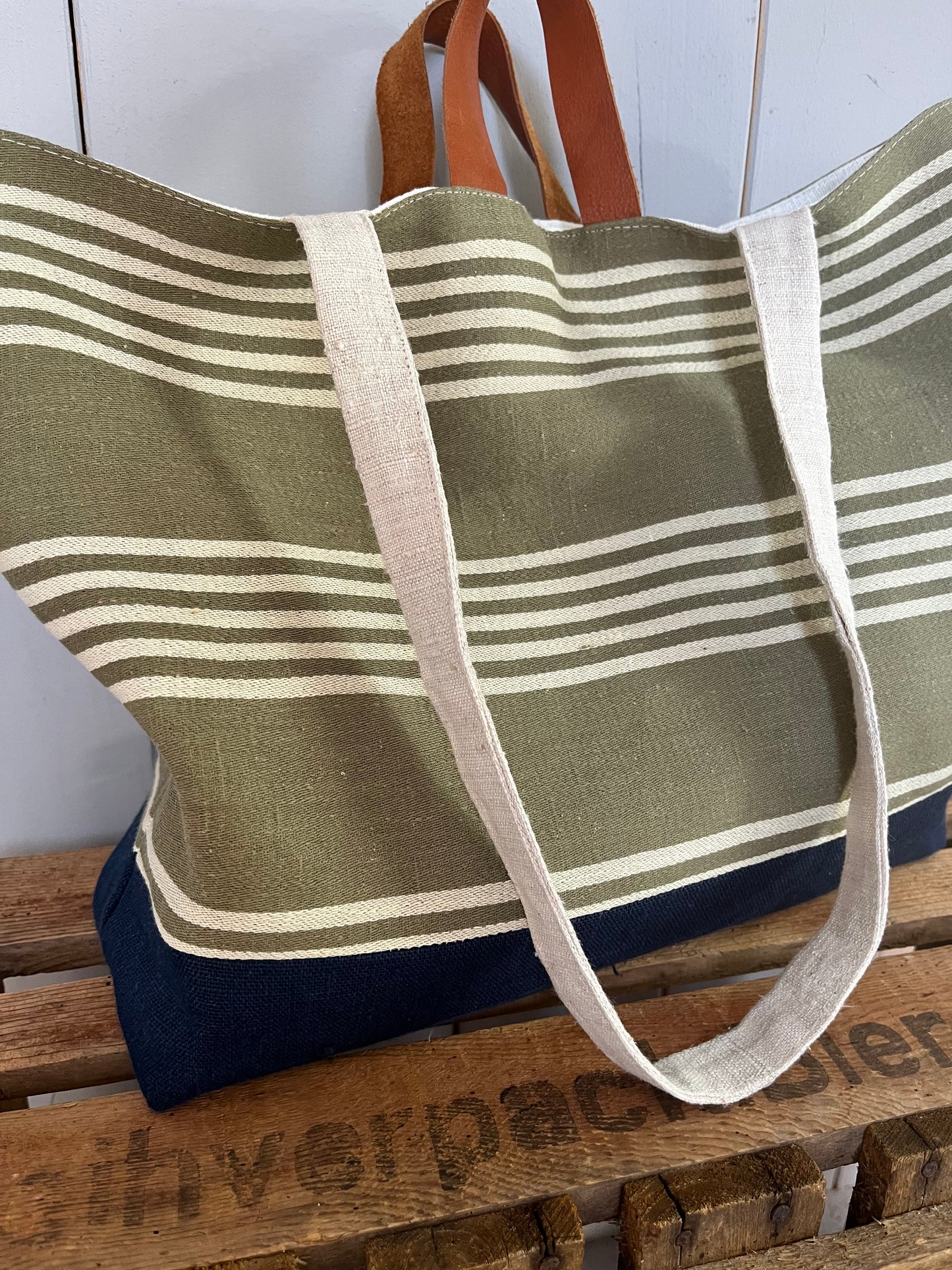 Stripes: Tasche aus altem Leinen mit Streifen