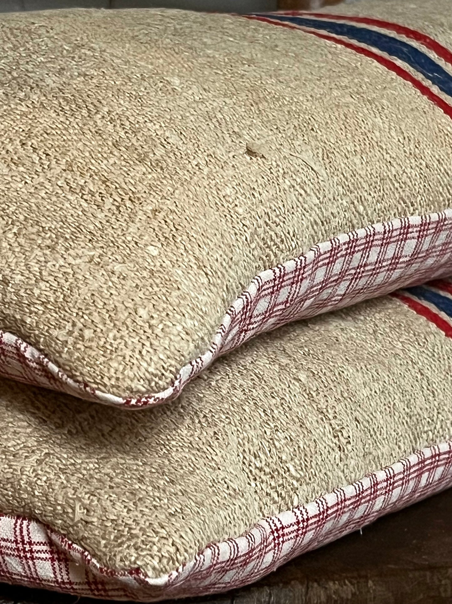 Dinkelkissen für den Nacken: Vintage Kissen aus altem Leinensack 45 x 25