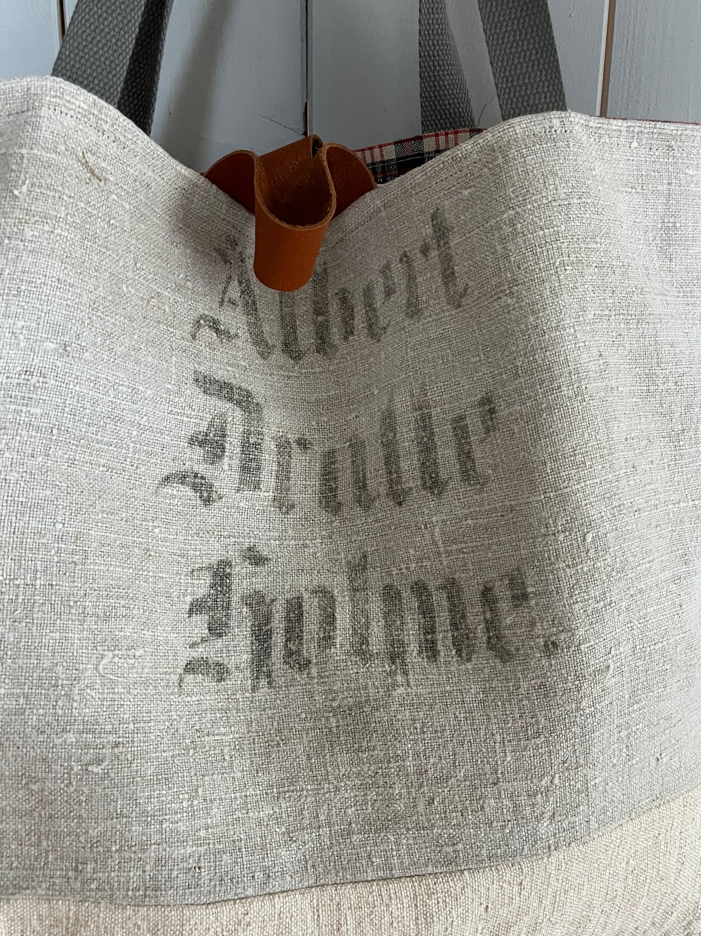 Very Vintage: Große Tasche Shopper mit Aufschrift aus Kornsack