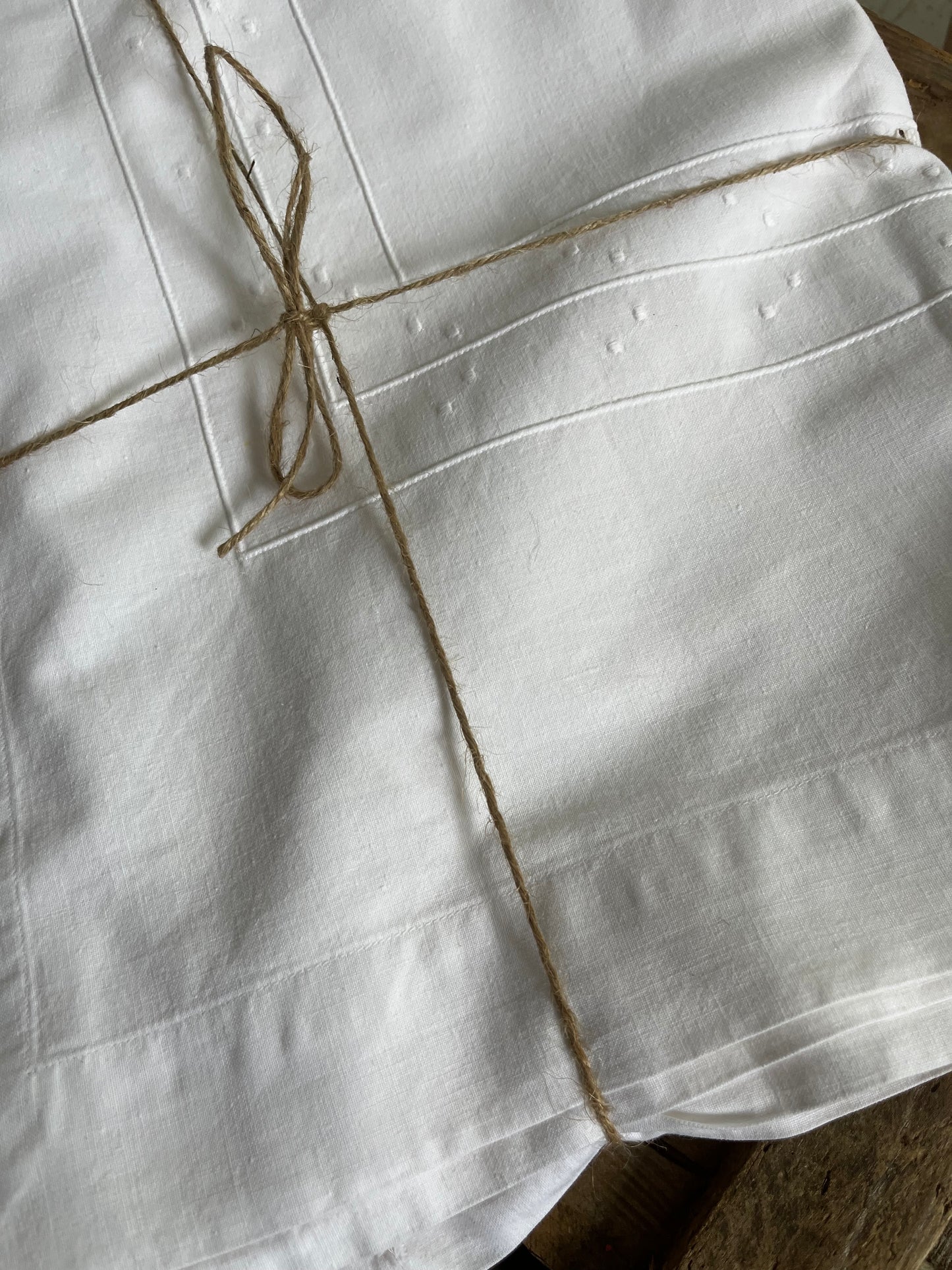 Bettlaken mit Pünktchenstickerei weiß 148 x 240 Halbleinen
