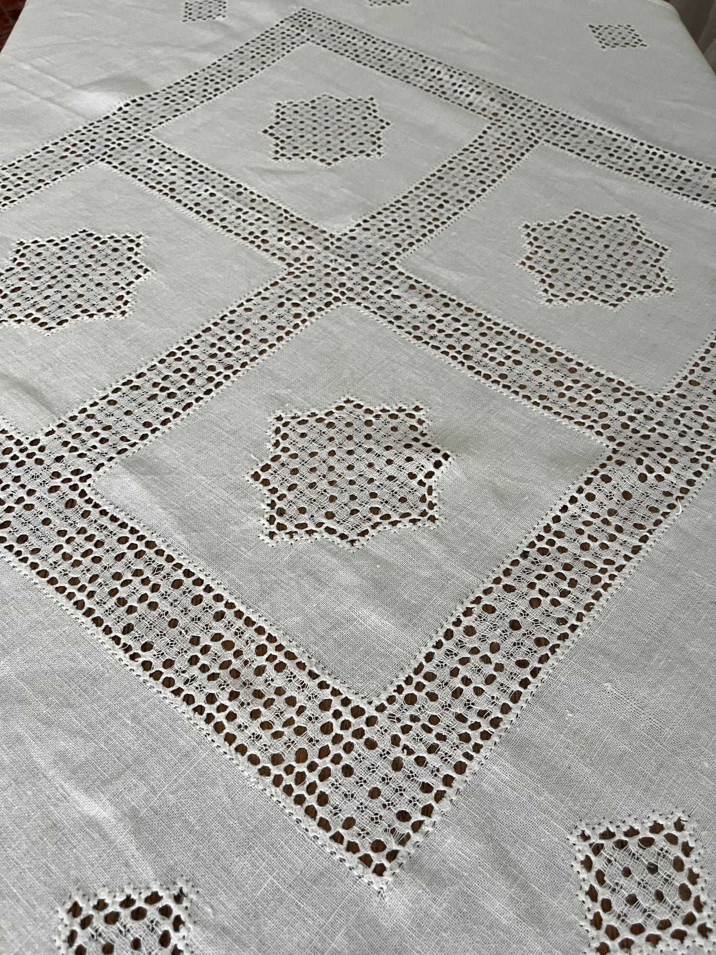 Tischdecke Hardanger Stickerei Leinen