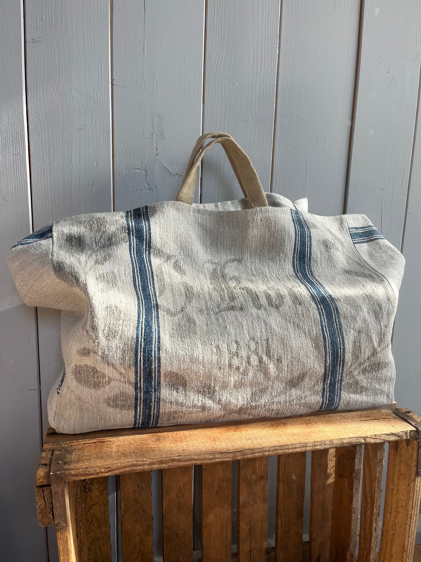 1881: große Tasche aus sehr altem Leinensack