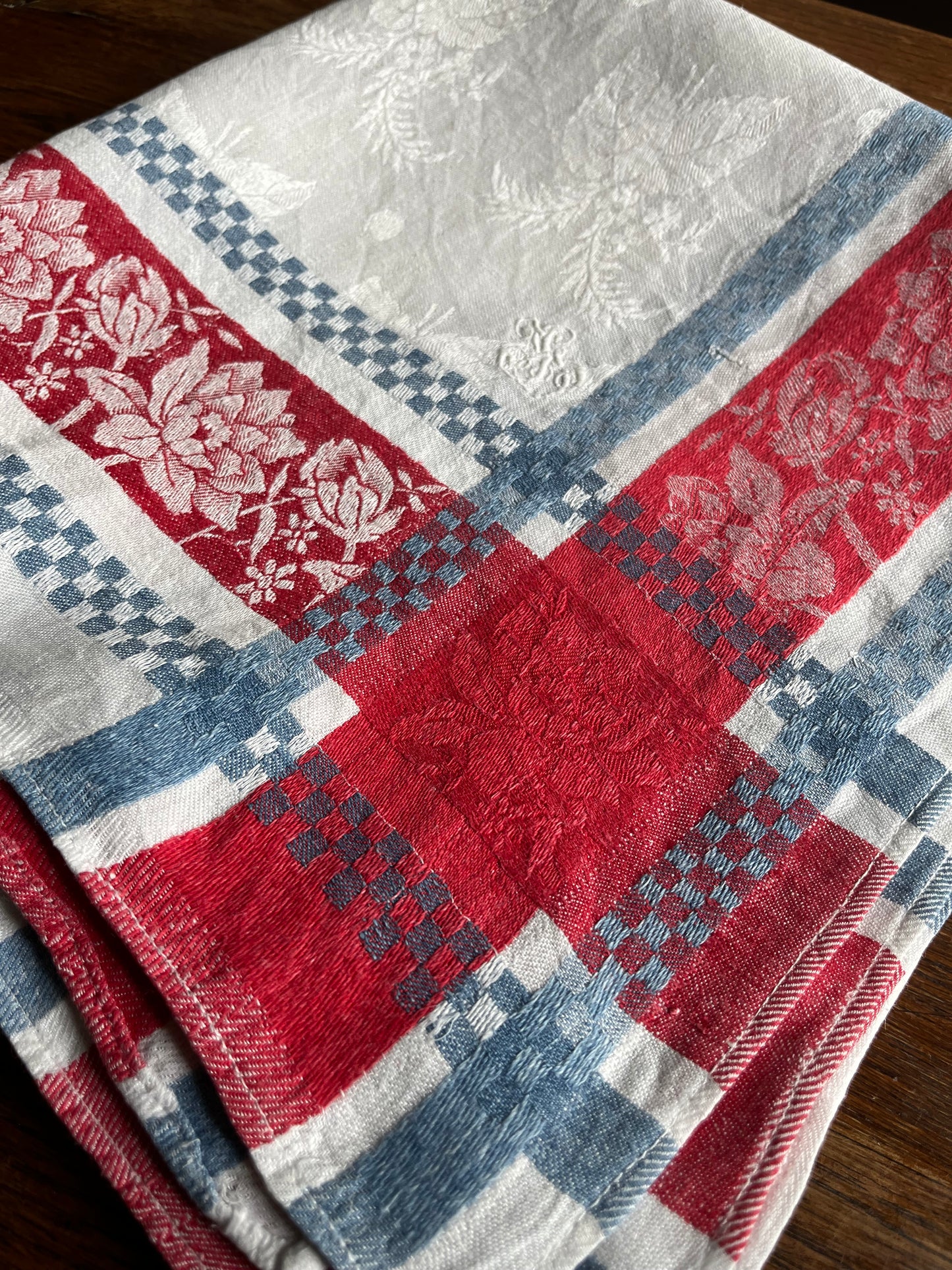 Prachtstück für die Tafel: Leinen Damast Decke in Blau /Weiß/Rot 126 x 126