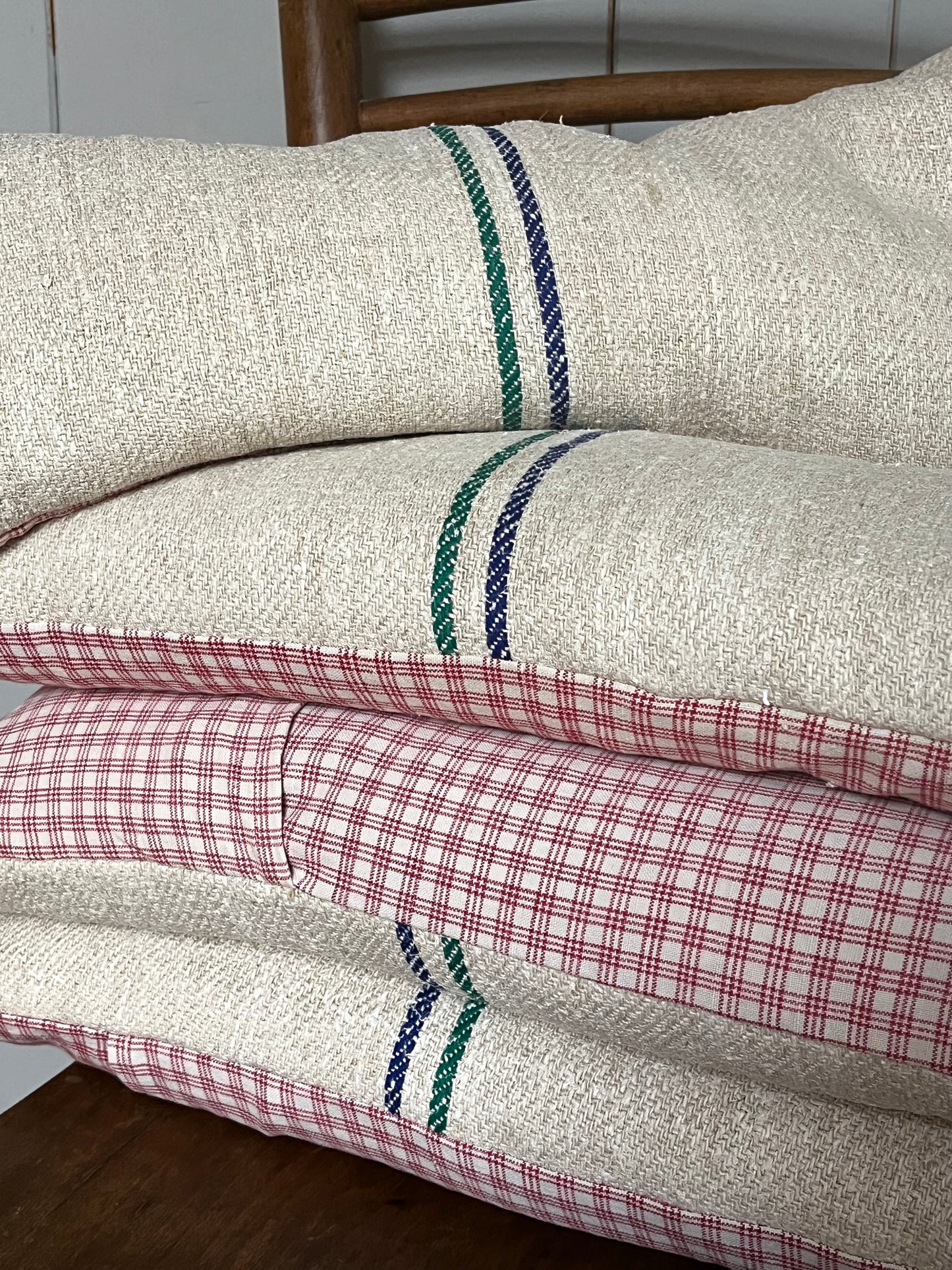 Dinkelkissen für den Nacken: Vintage Kissen aus altem Leinensack 45 x 25