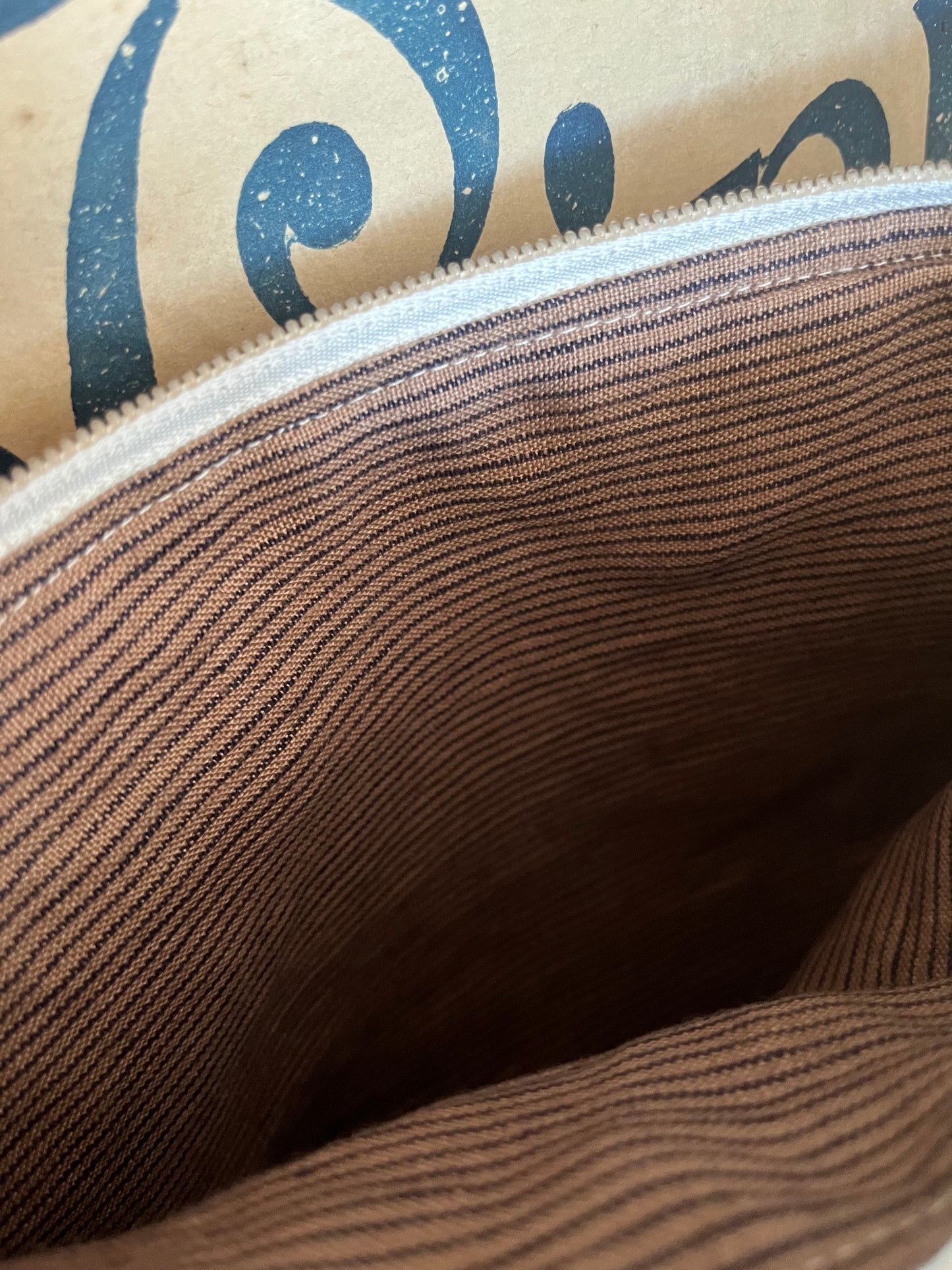 Fleur de Lille Beige Kosmetiktasche Tasche aus altem Leinen mit Innenfutter kleiner Shopper