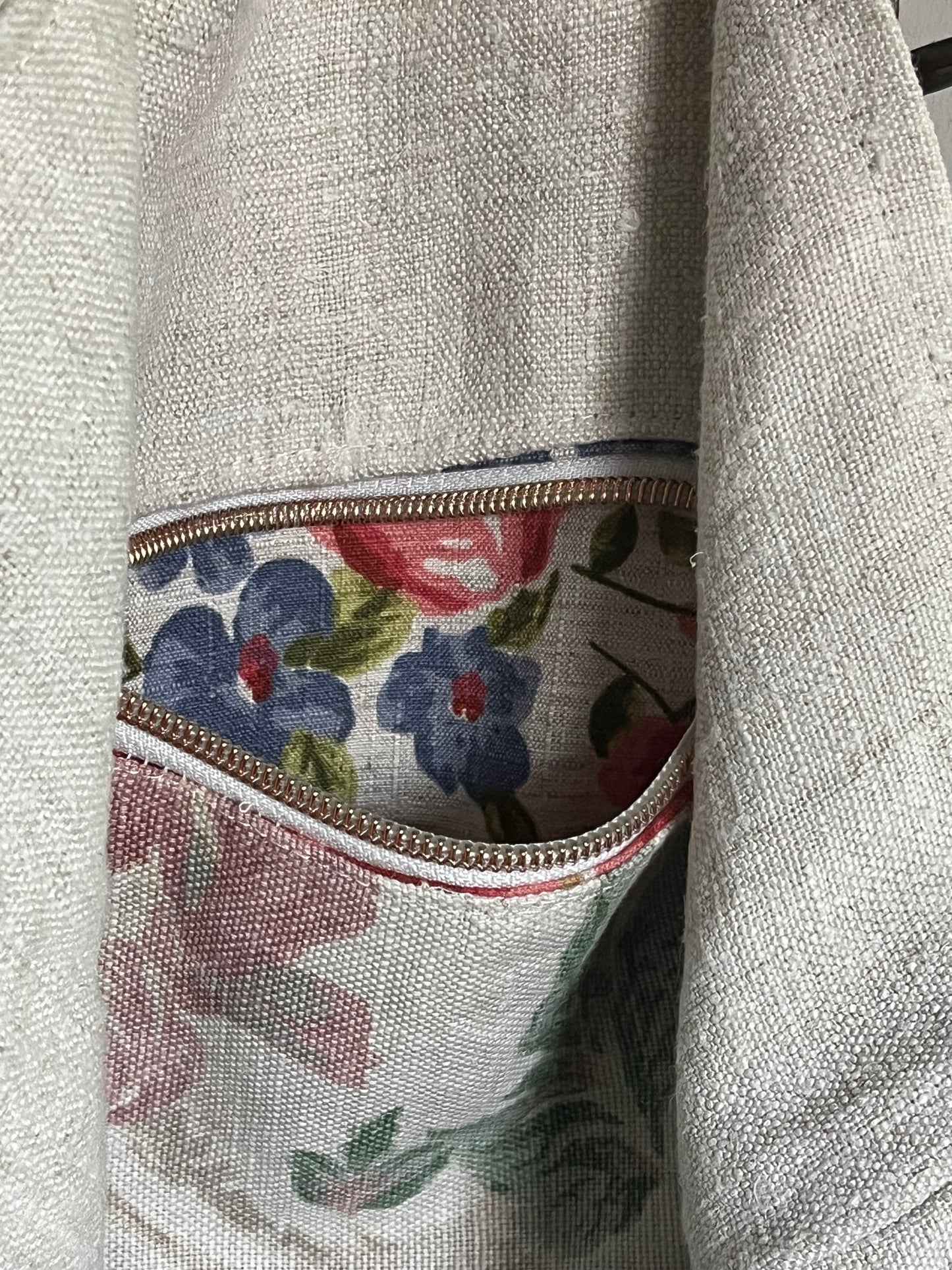 Pur: große Tasche aus altem Bauernleinen mit Extras