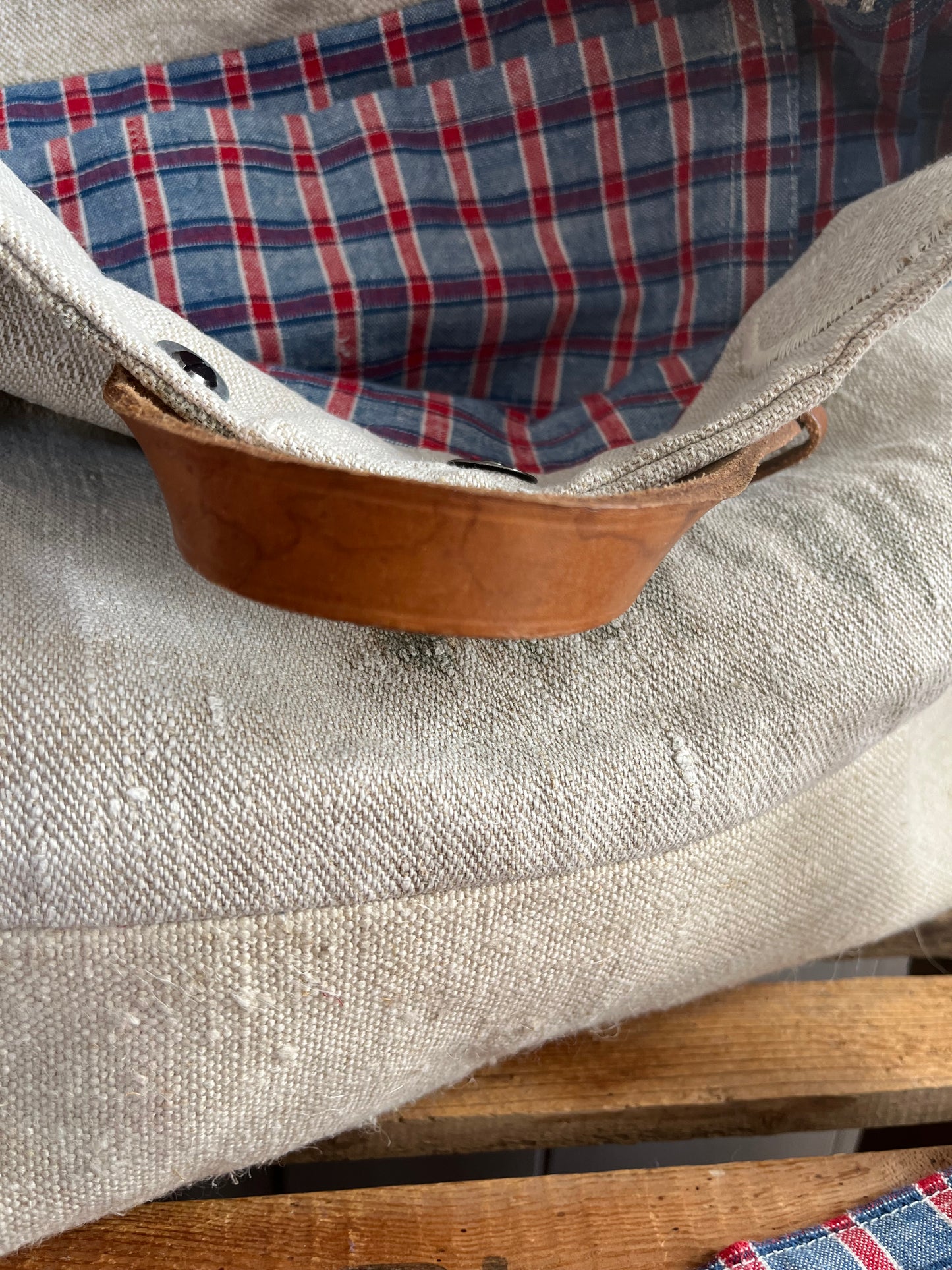 Very Vintage: Große Tasche aus altem Leinensack mit Streifen, Blüten und Aufschrift