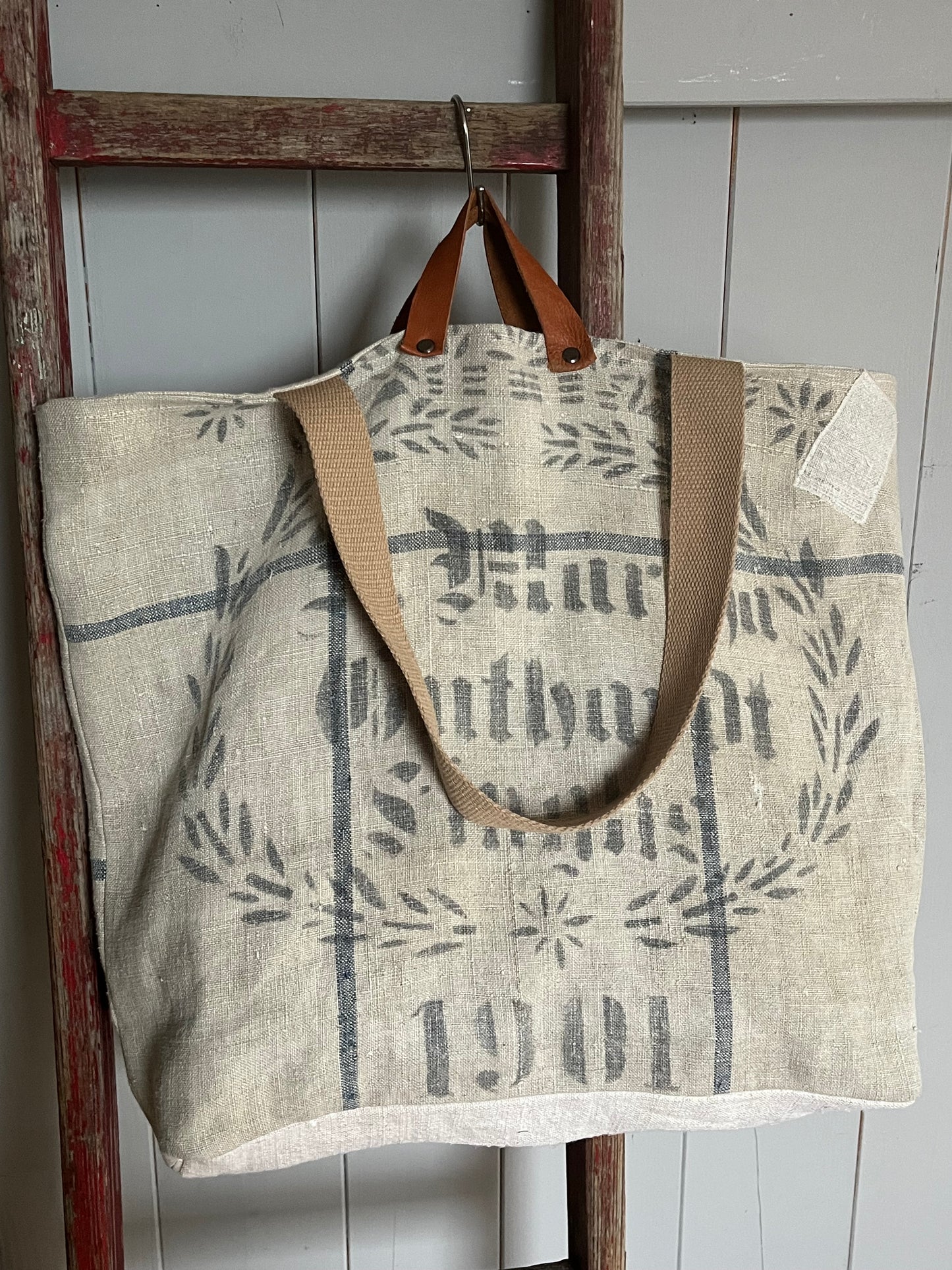 1901: Große Tasche Shopper mit Streifen aus Kornsack