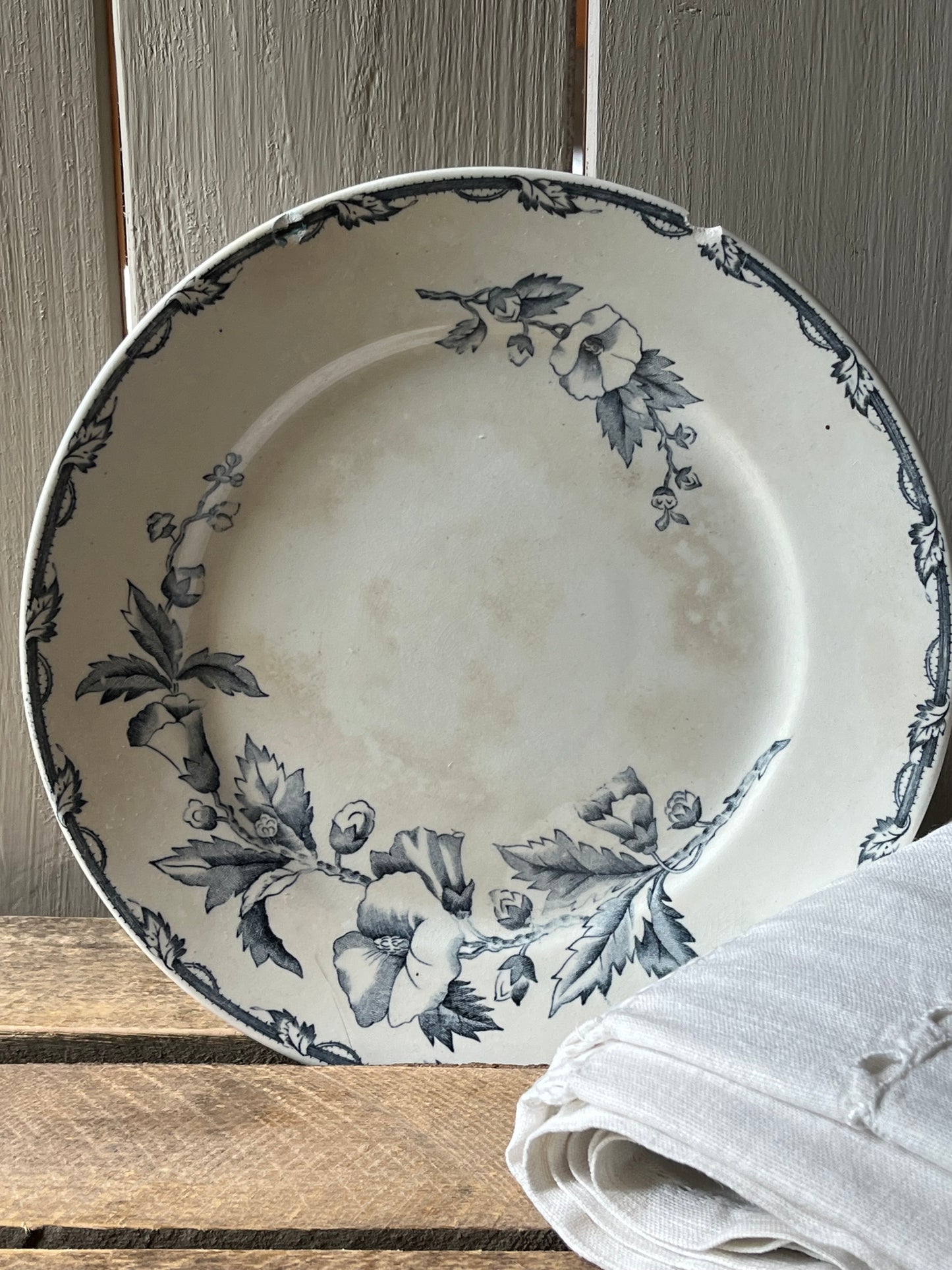 Alte Etagere blau-weiß Keramik Maastricht
