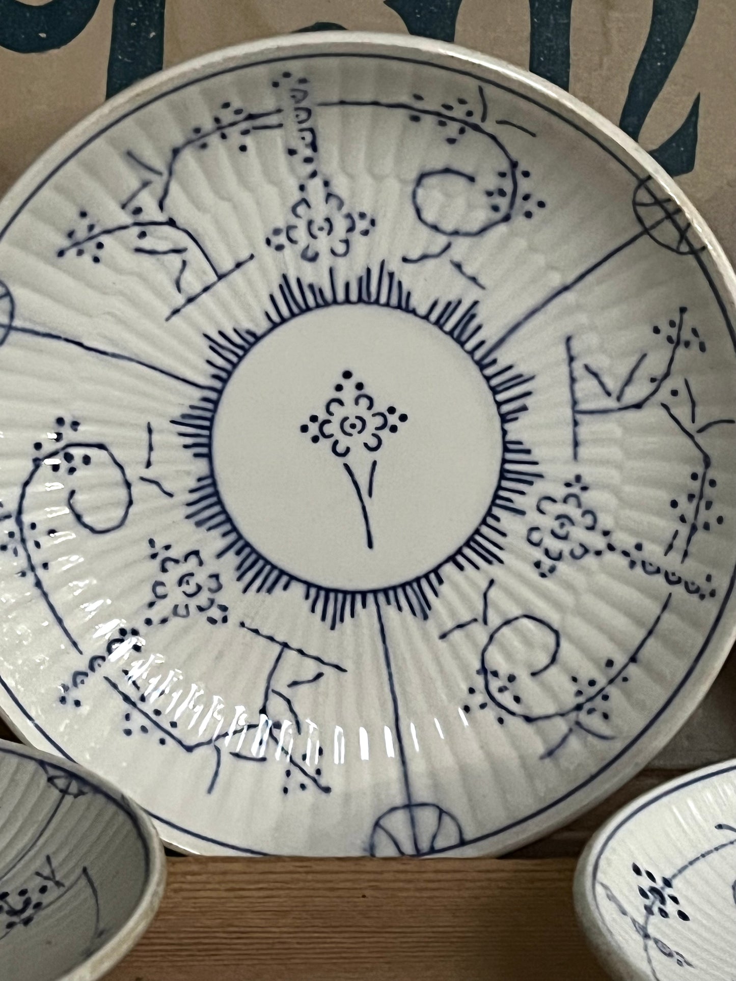 7 alte und seltene Dessert Schalen kleine Teller Frankreich Sarreguemines