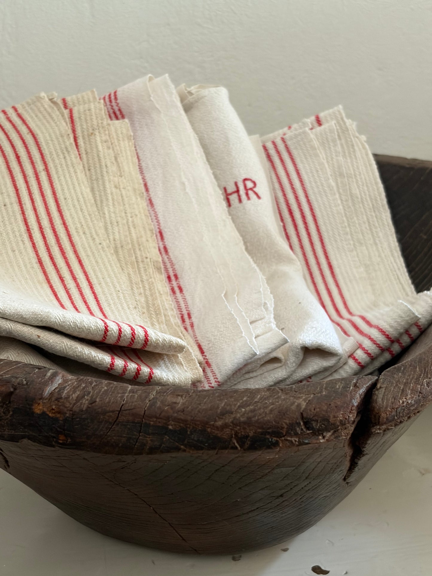 Set: 4 große Vintage Leinentücher mit roten Streifen