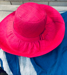 Pretty in Pink - Designer Hut aus Belgien