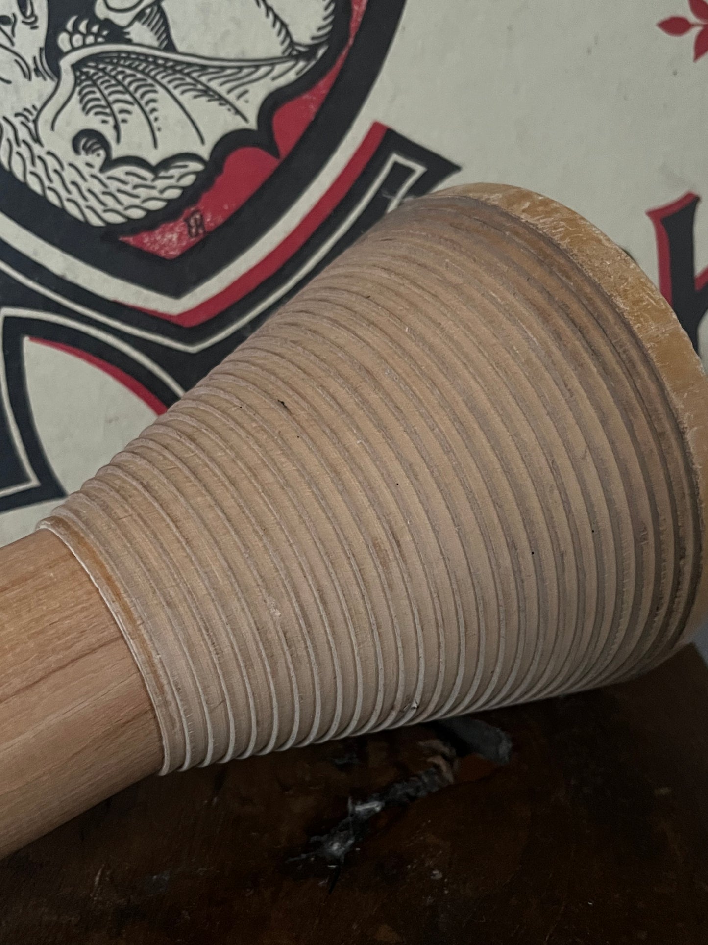 Alte französische große Spindel Garnspule aus der Knüpferei