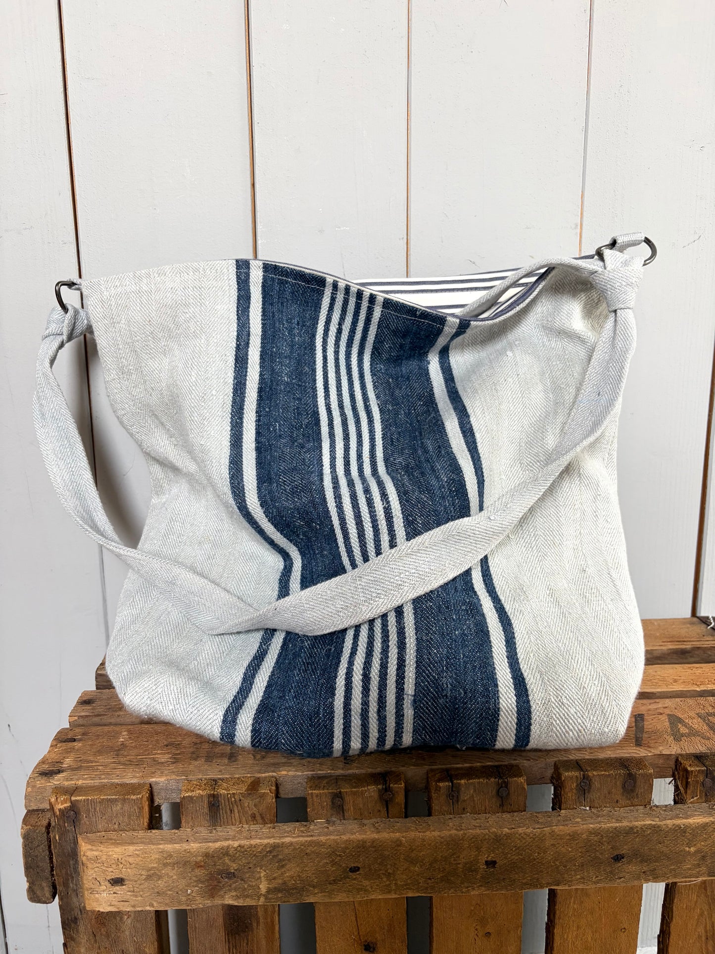 Everyday Tasche aus kräftigem altem Leinensack
