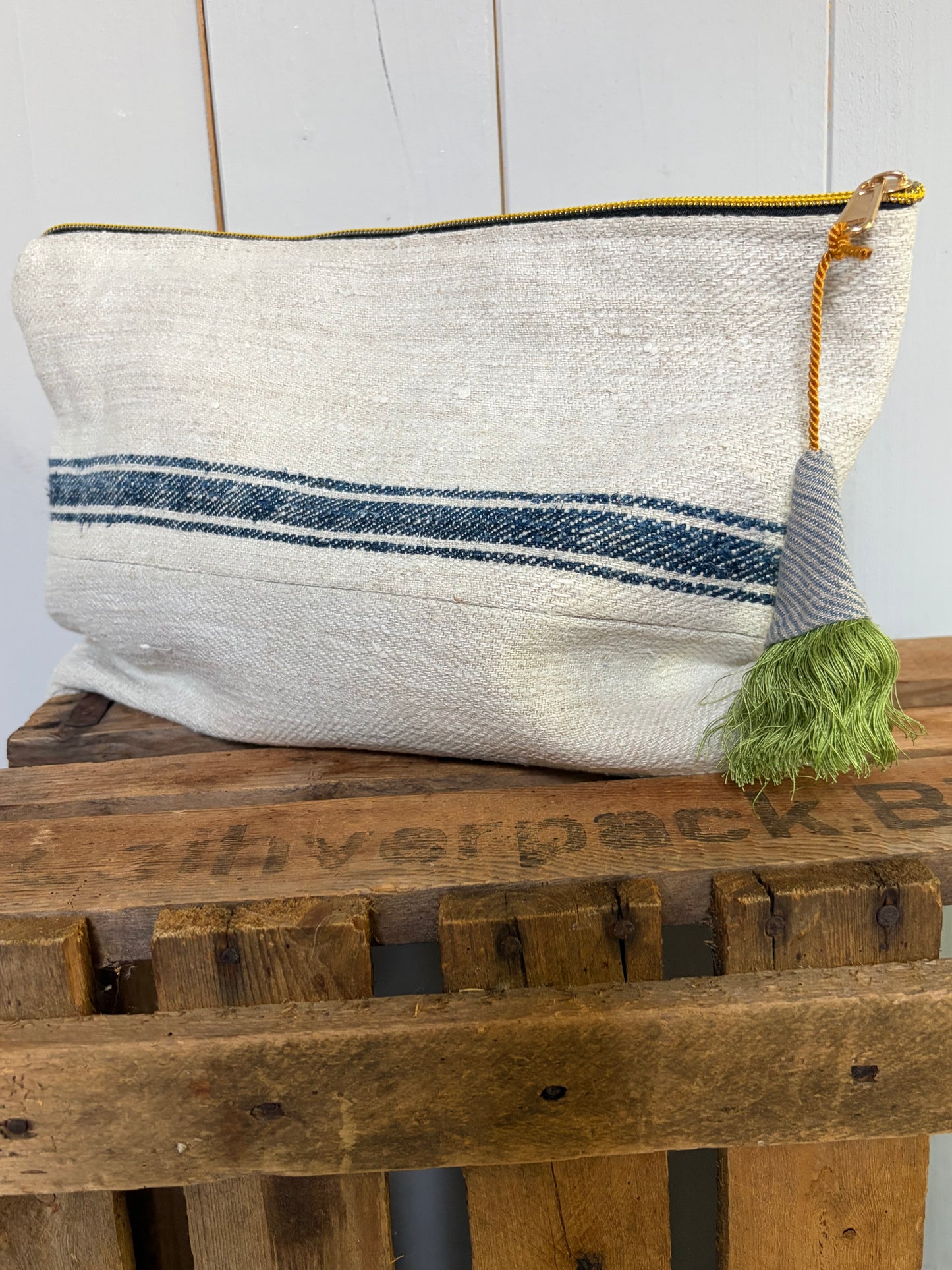 Kleine Handtasche aus altem Leinen - - Kosmetiktasche