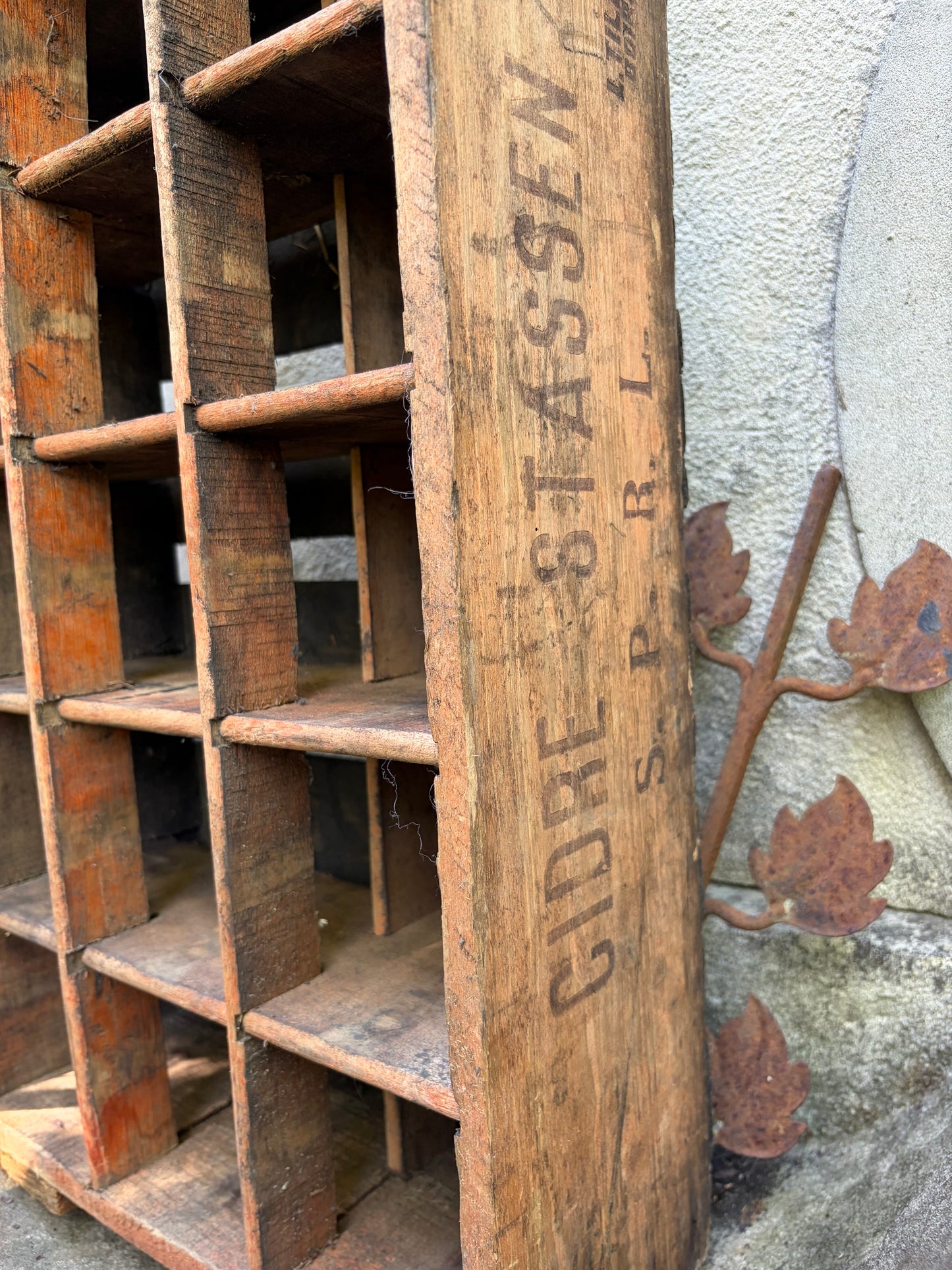 XL - Alte und schwere belgische Flaschenkiste Holz