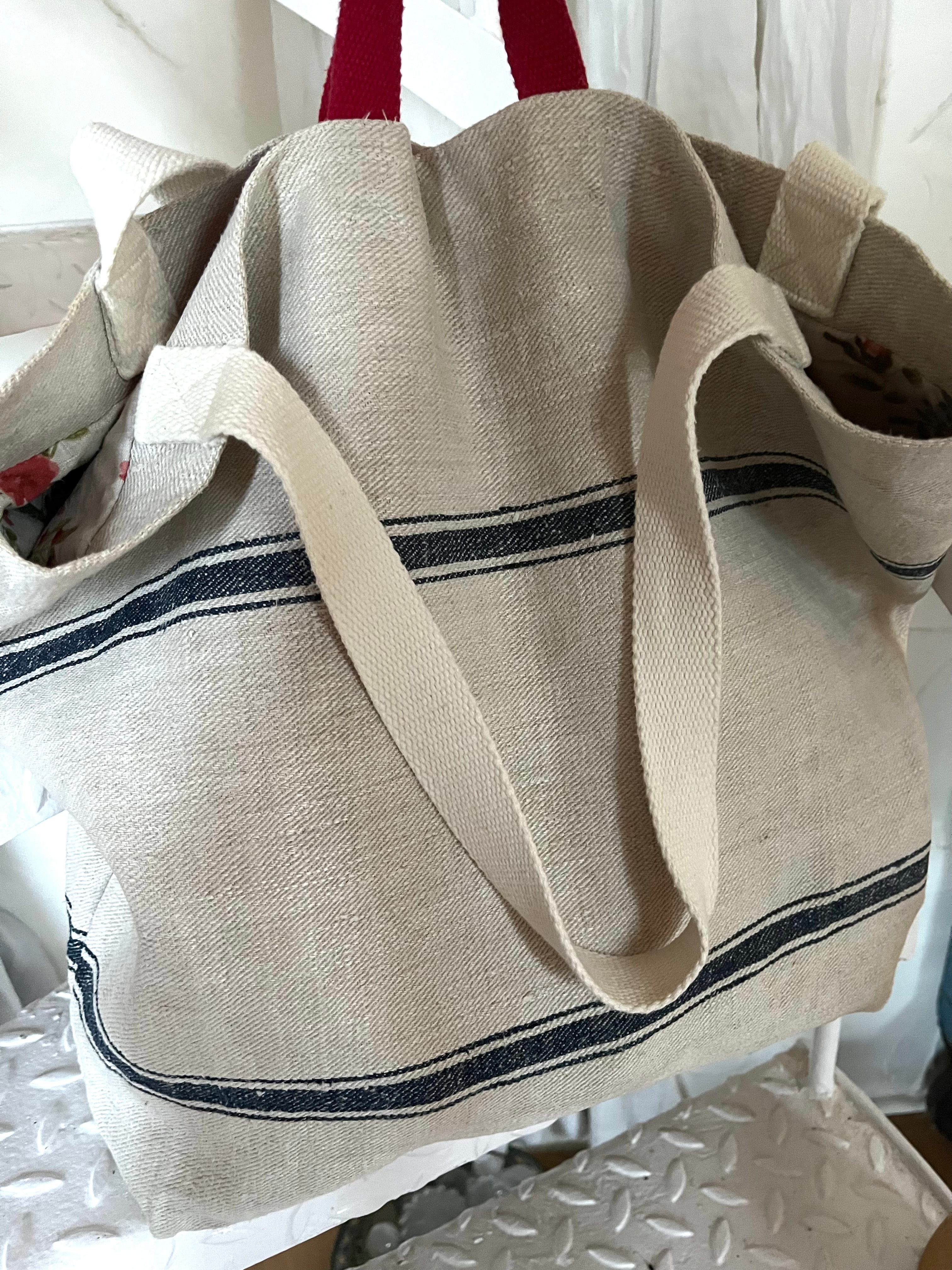 Große Tasche aus altem Leinensack mit Streifen